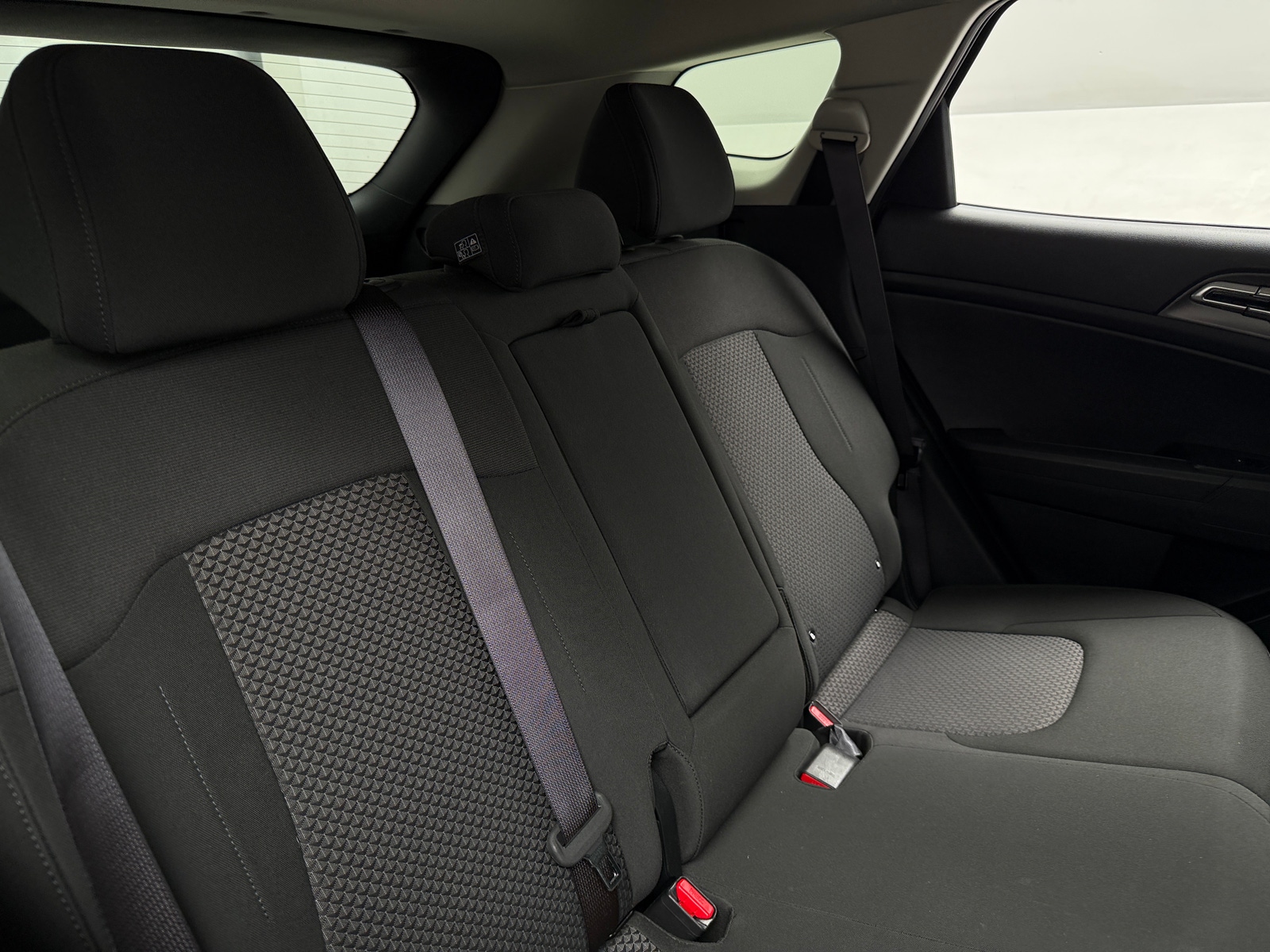 Thumbnail: 2026 Kia Sportage - 6