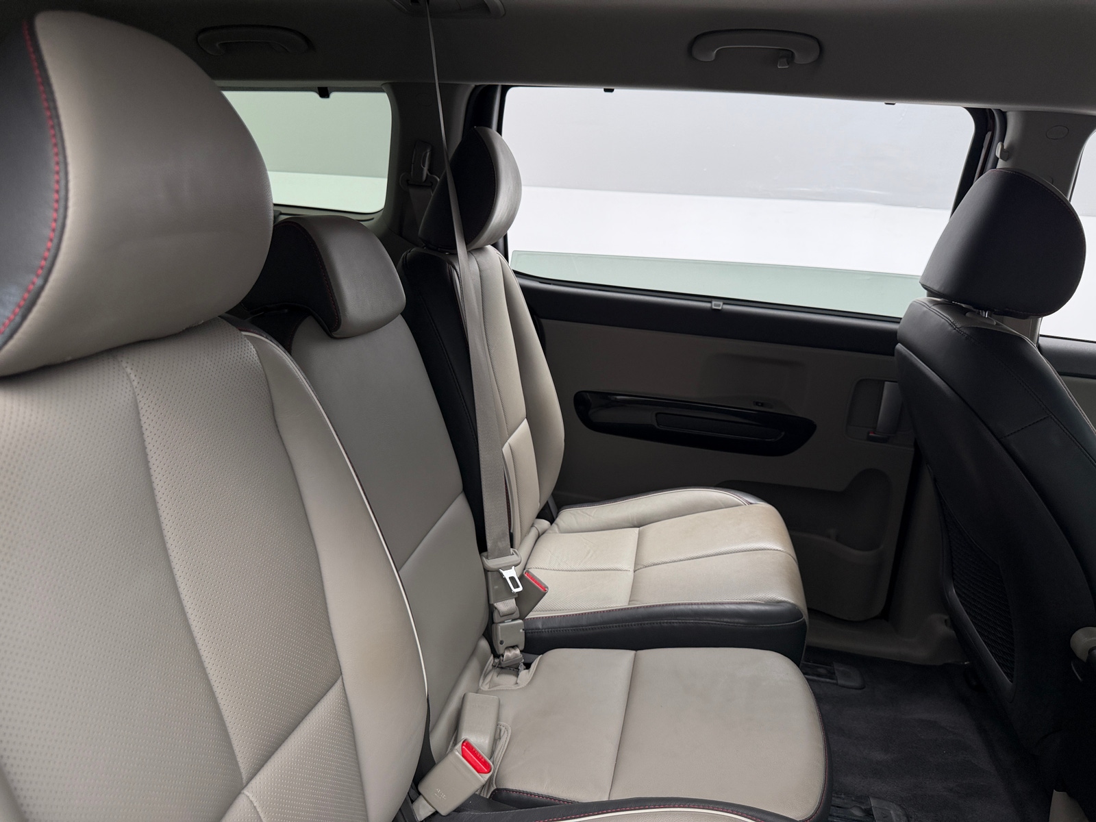 Thumbnail: 2018 Kia Sedona - 5
