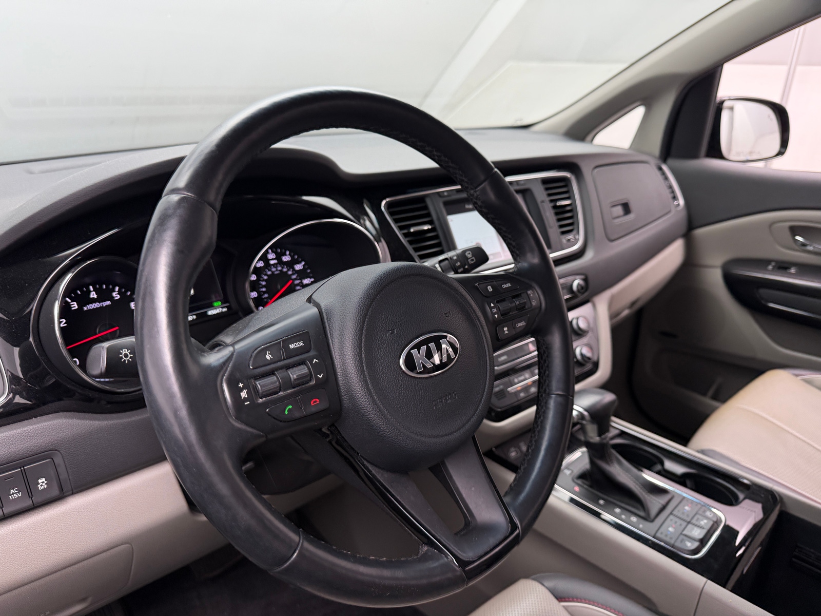 Thumbnail: 2018 Kia Sedona - 4