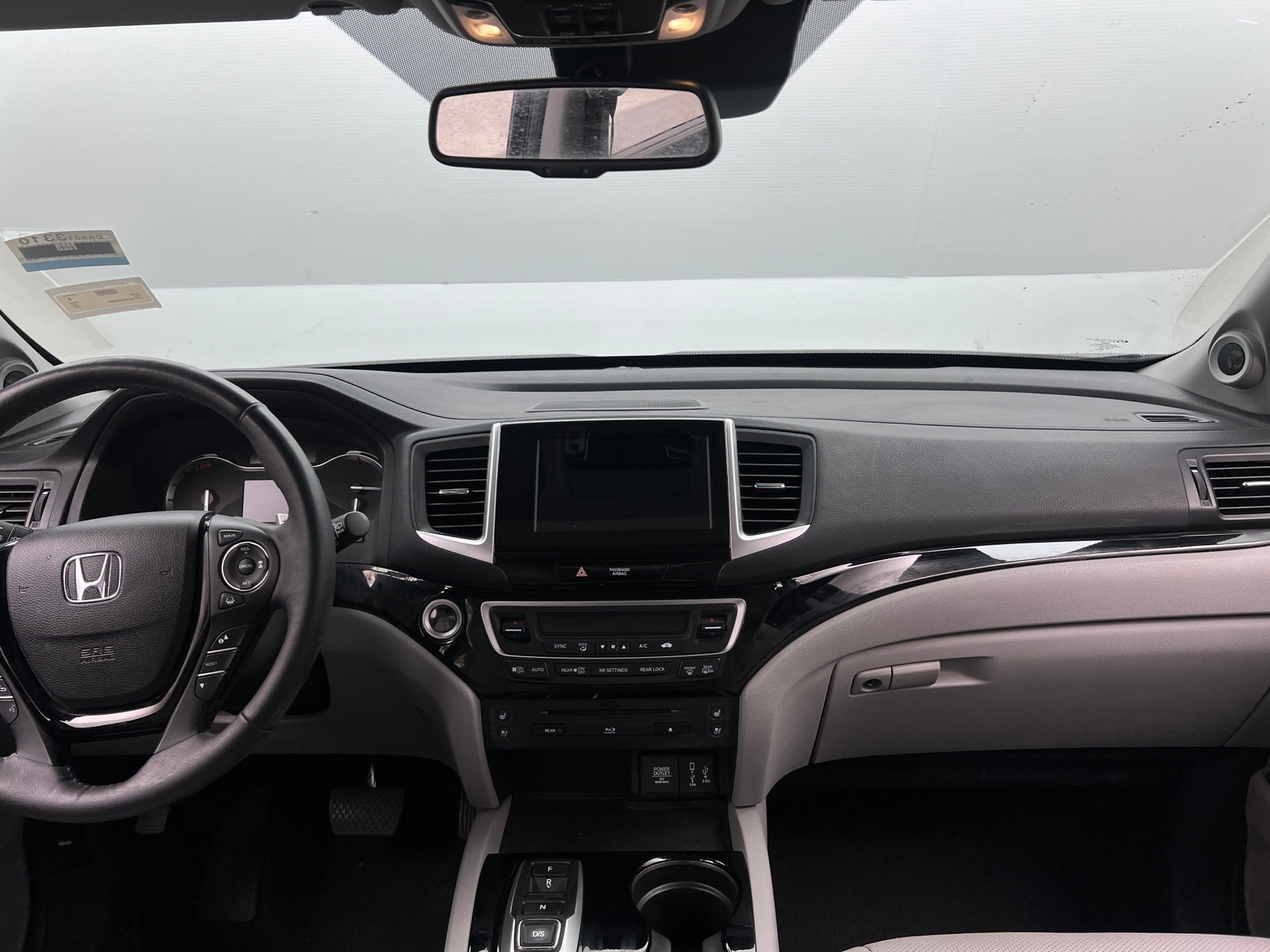 Thumbnail: 2017 Honda Pilot - 2