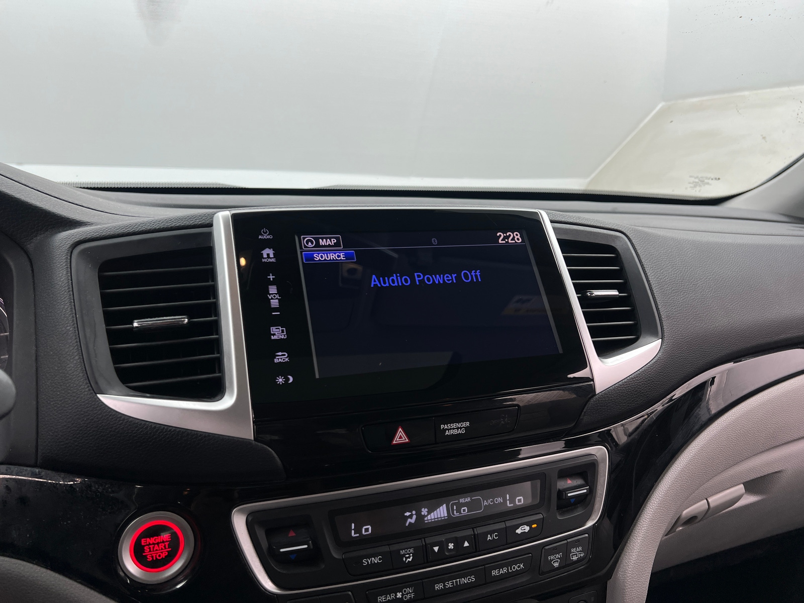 Thumbnail: 2017 Honda Pilot - 3