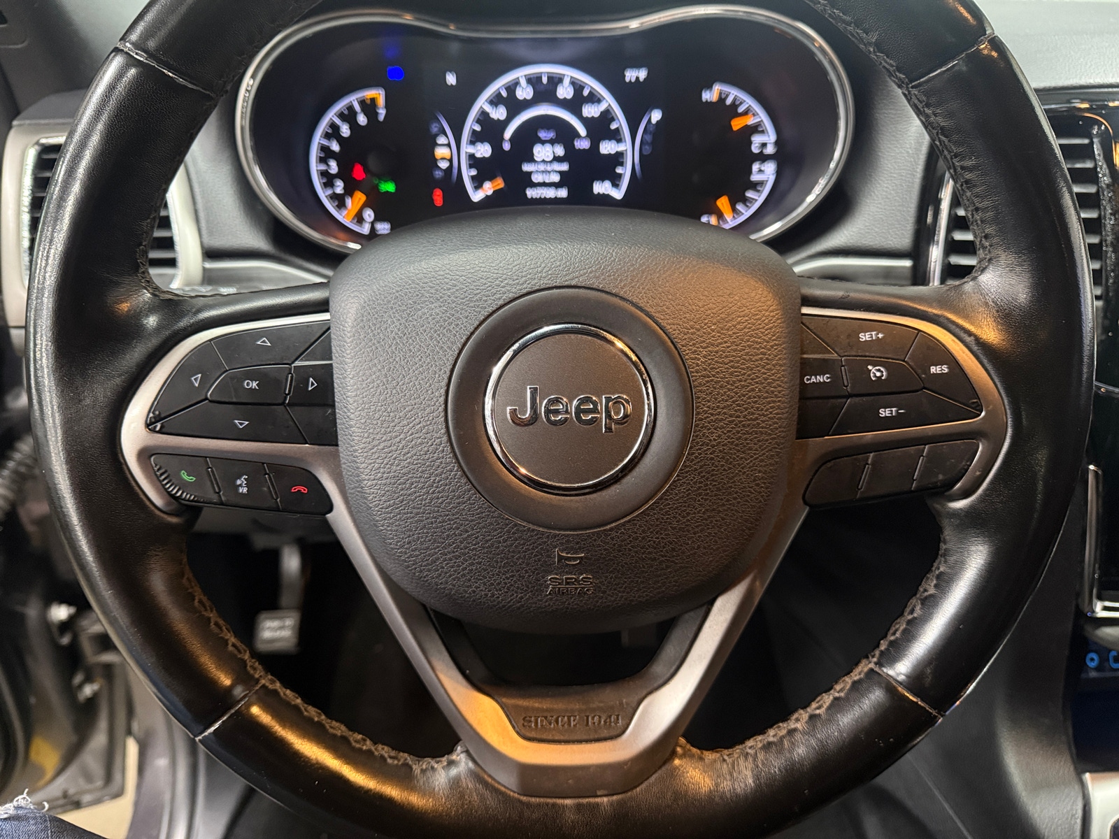 Thumbnail: 2020 Jeep Grand Cherokee - 4