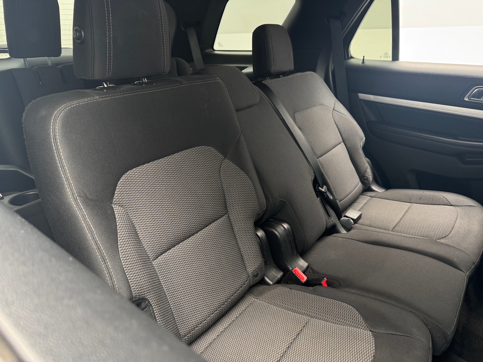 Thumbnail: 2016 Ford Explorer - 6