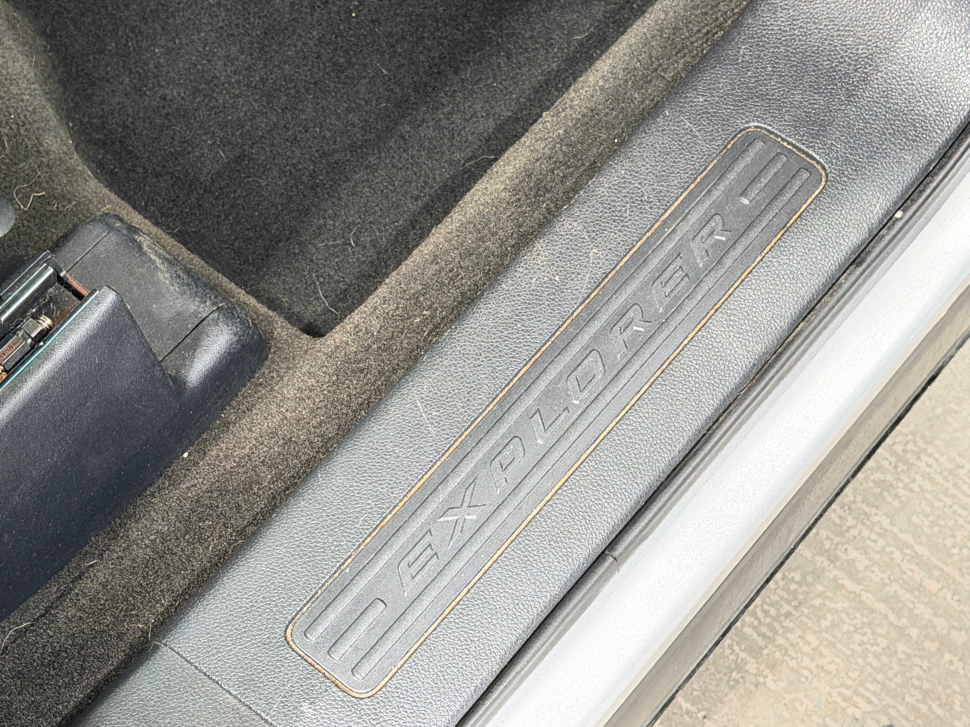 2016 Ford Explorer XLT - Photo 24