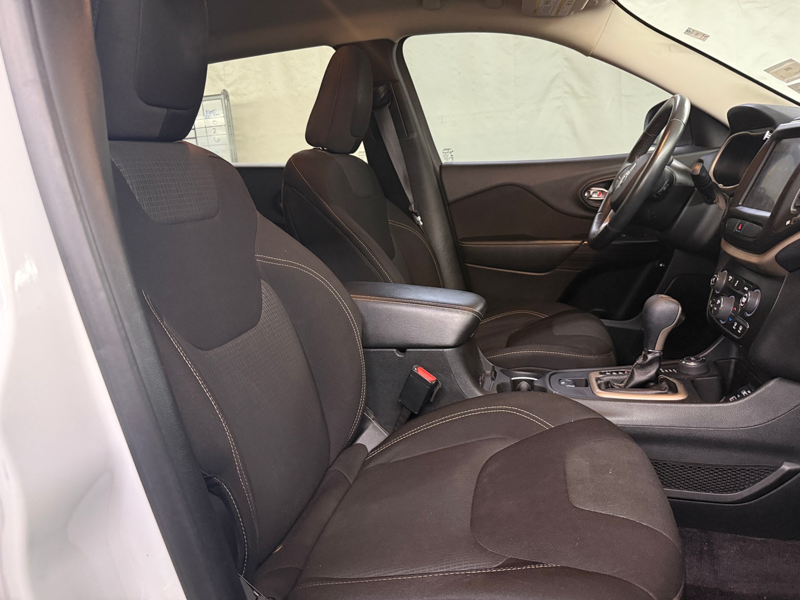 Thumbnail: 2016 Jeep Cherokee - 2