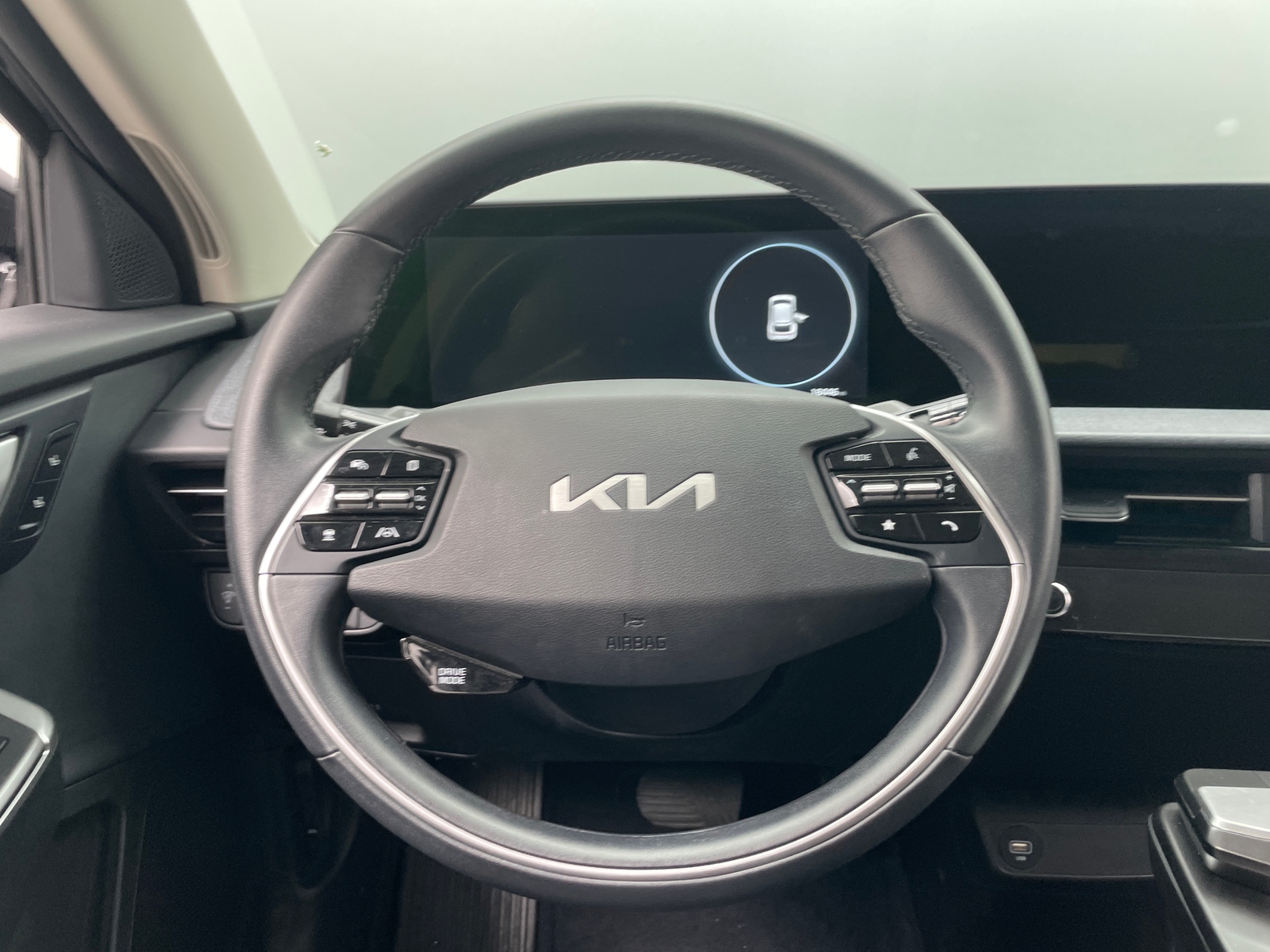 Thumbnail: 2024 Kia EV6 - 4