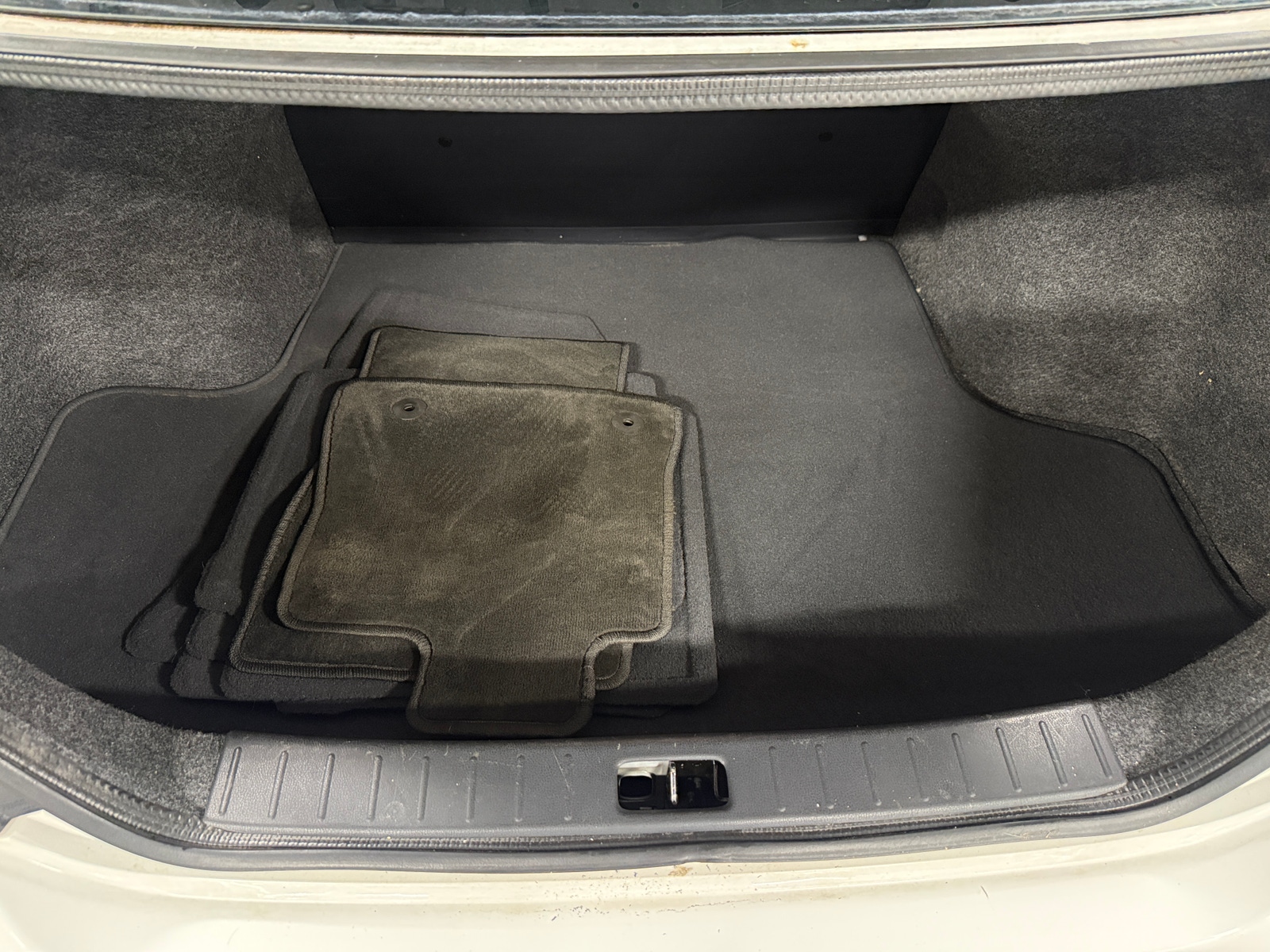 Thumbnail: 2015 Nissan Versa - 7