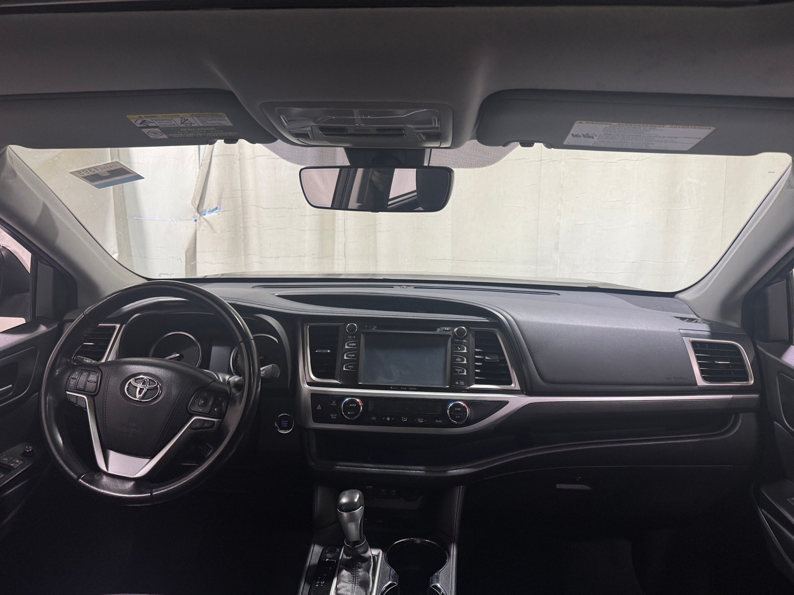 Thumbnail: 2017 Toyota Highlander - 2
