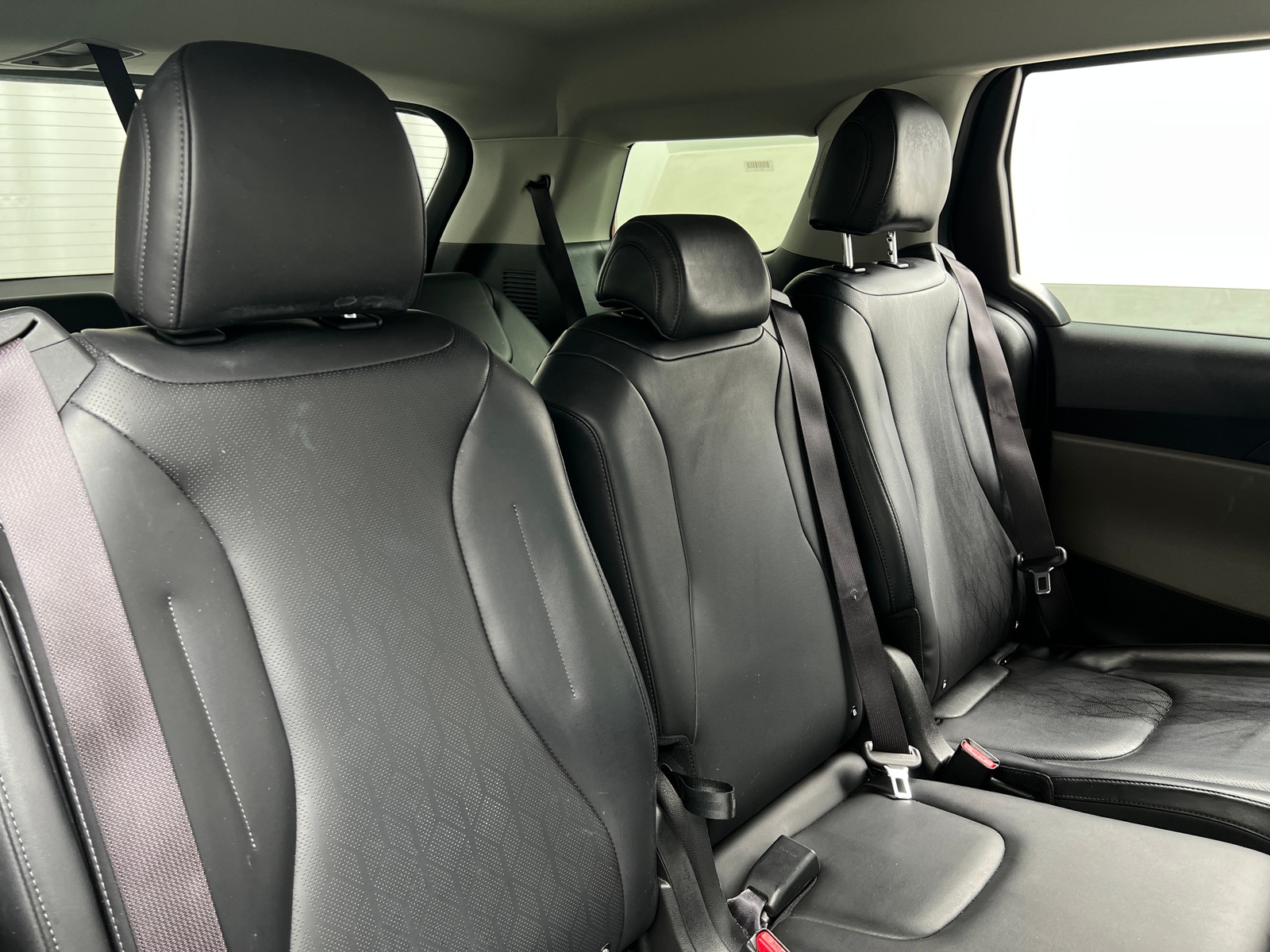 Thumbnail: 2025 Kia Carnival - 5