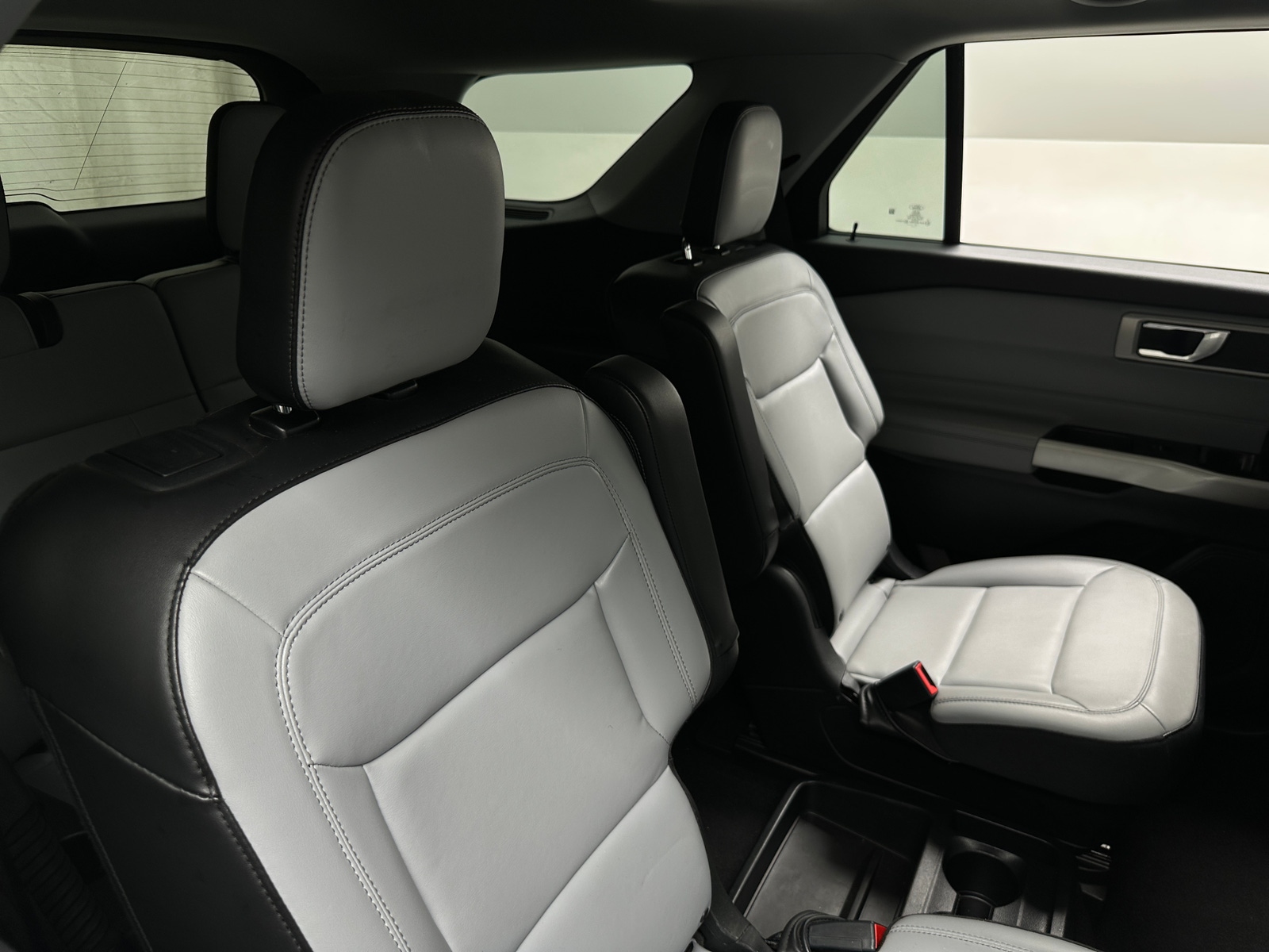 Thumbnail: 2021 Ford Explorer - 5