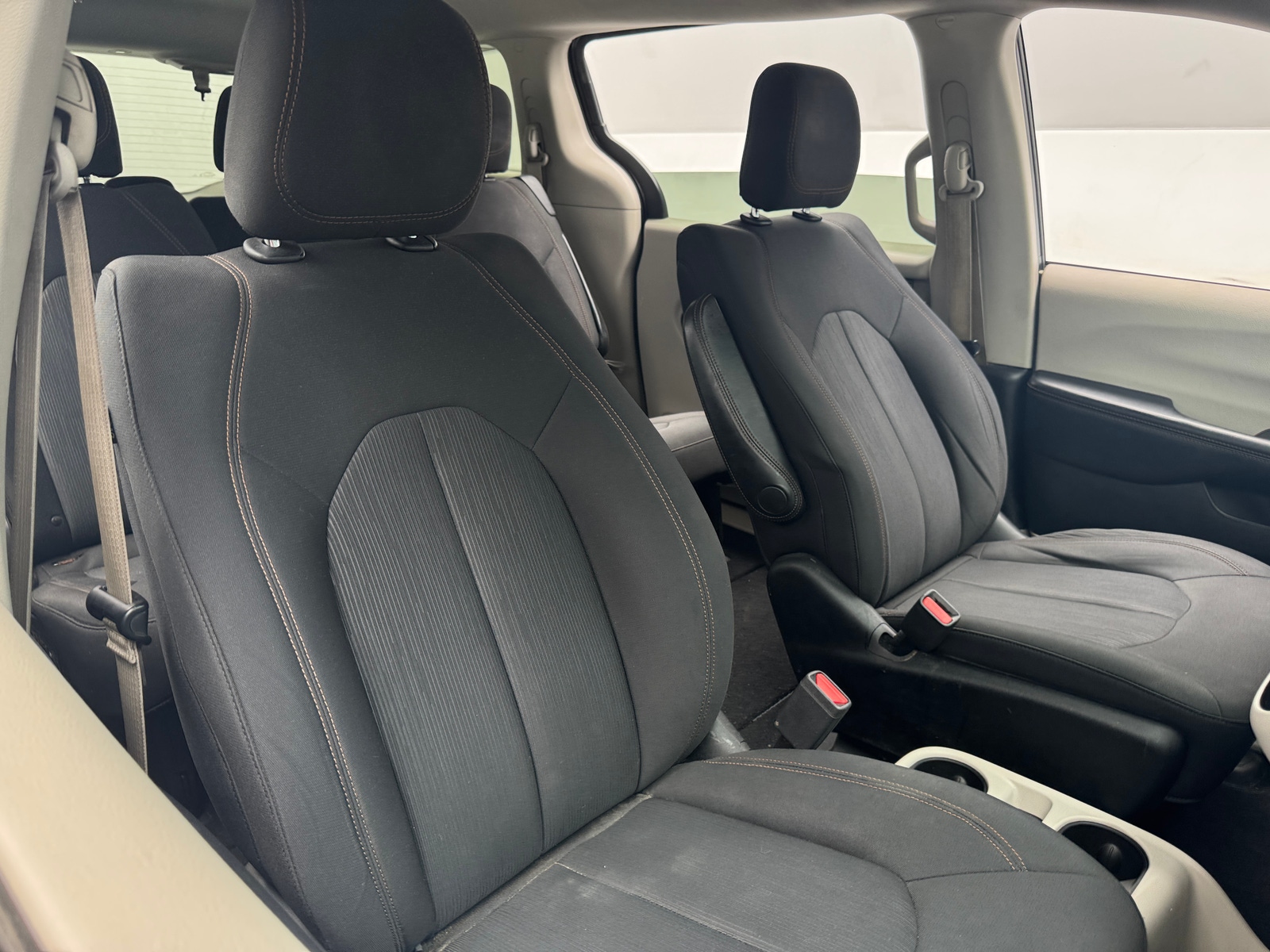 Thumbnail: 2017 Chrysler Pacifica - 2