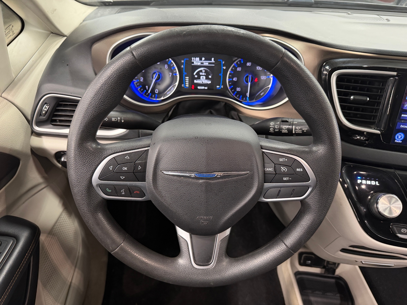 Thumbnail: 2017 Chrysler Pacifica - 5