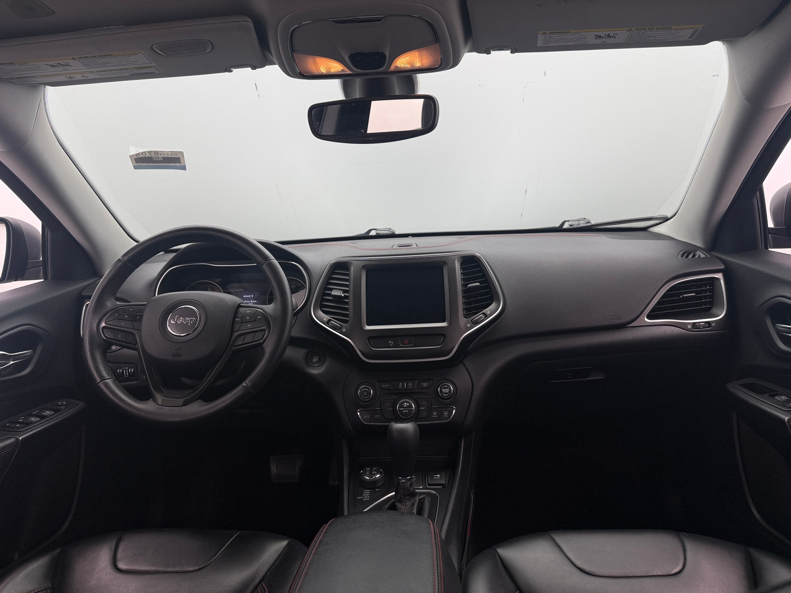 Thumbnail: 2019 Jeep Cherokee - 3