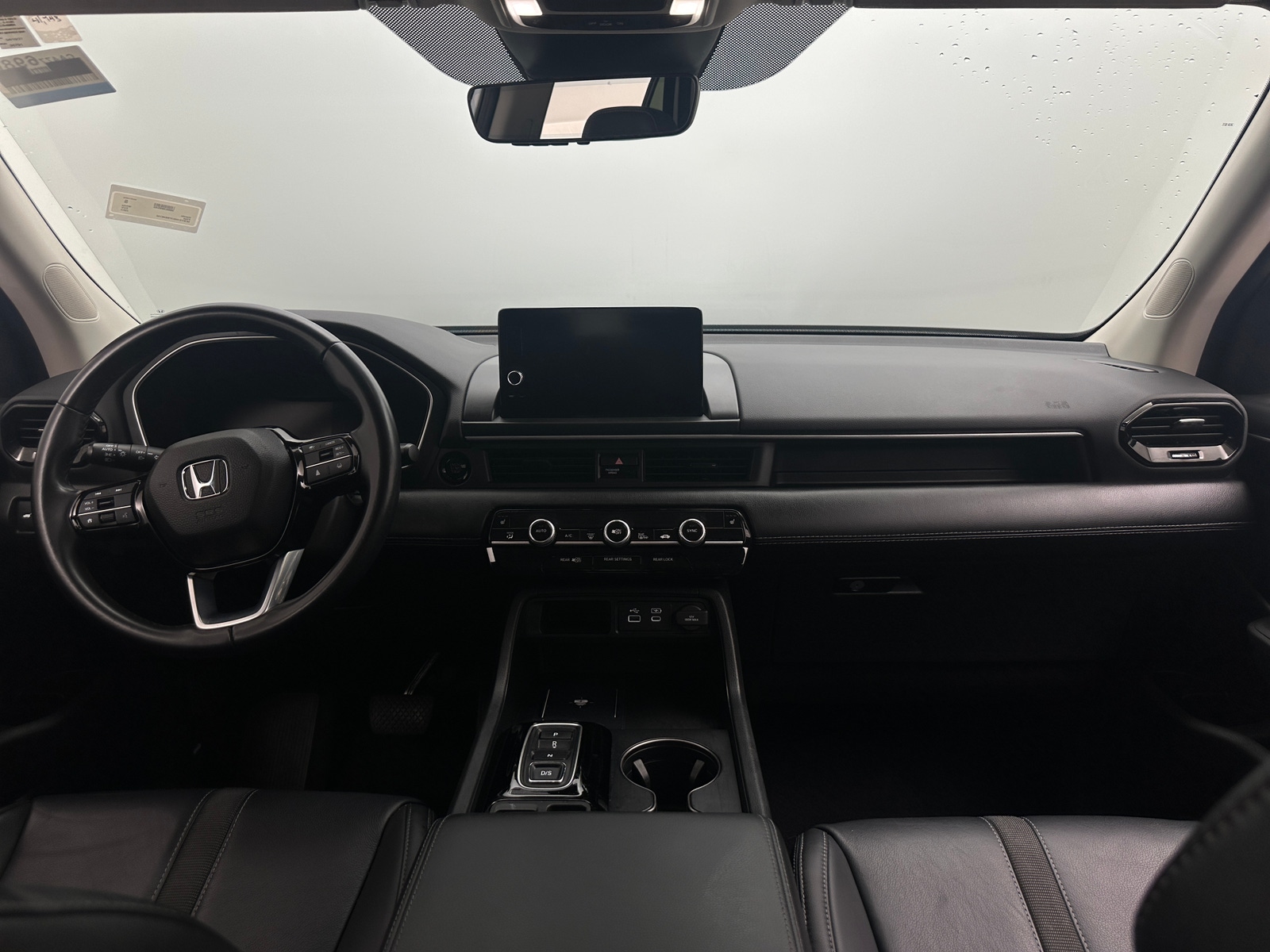 Thumbnail: 2023 Honda Pilot - 2