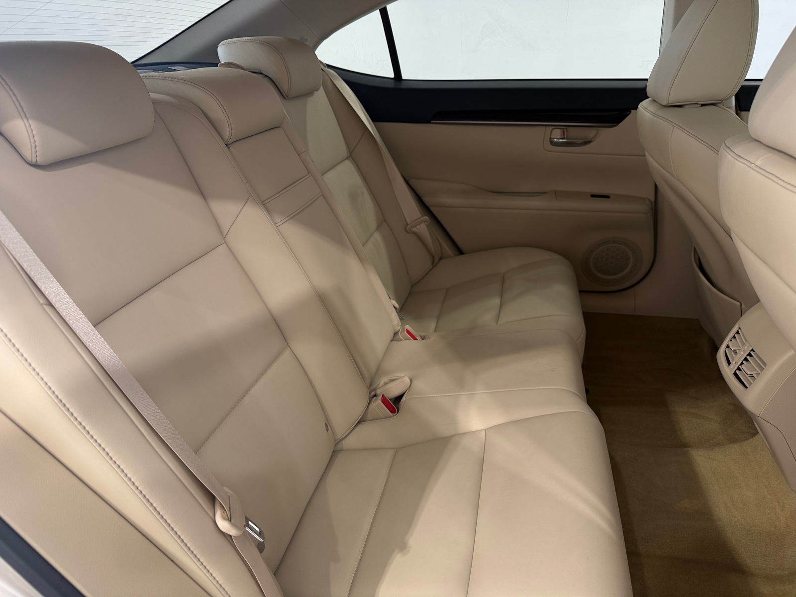 Thumbnail: 2013 Lexus ES - 5
