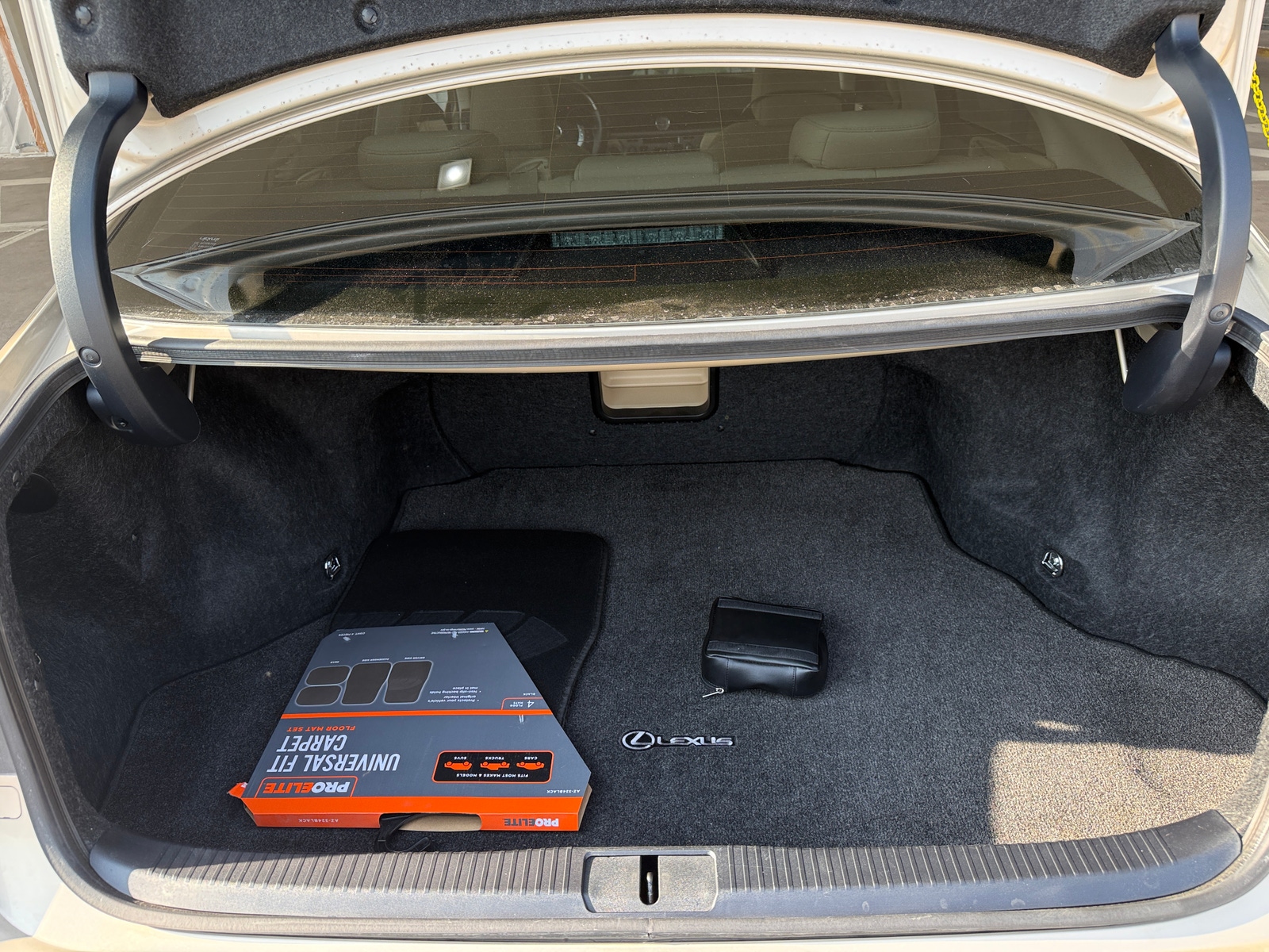Thumbnail: 2013 Lexus ES - 6
