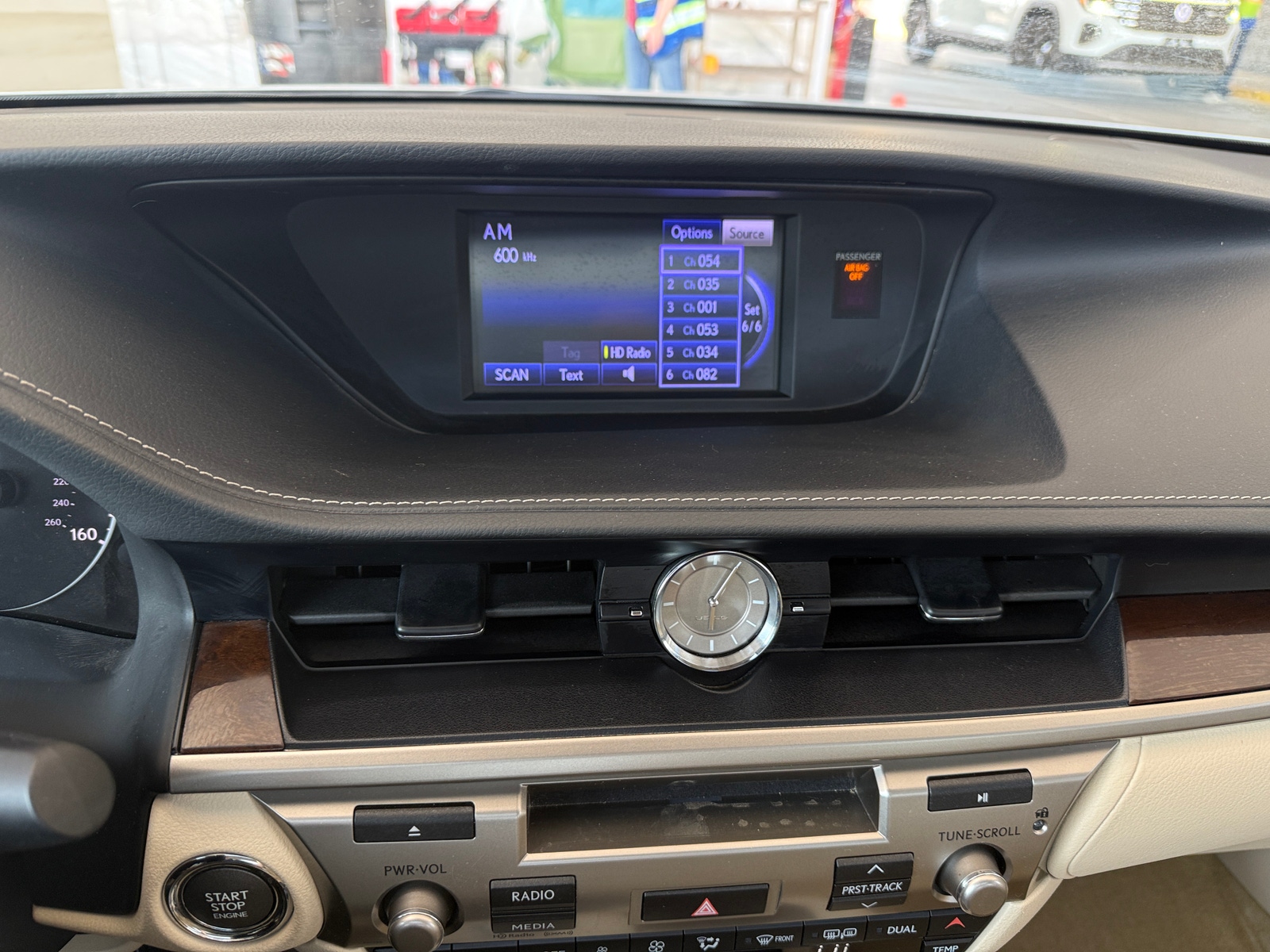 Thumbnail: 2013 Lexus ES - 3