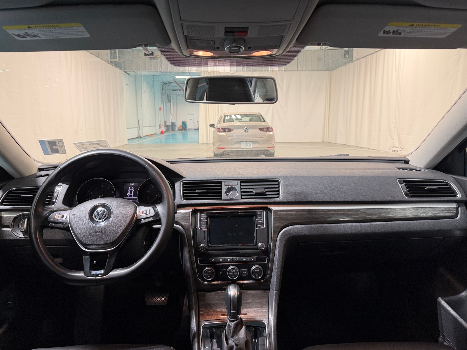 Thumbnail: 2016 Volkswagen Passat - 2