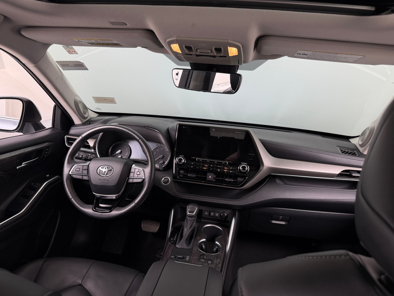 Thumbnail: 2020 Toyota Highlander - 2