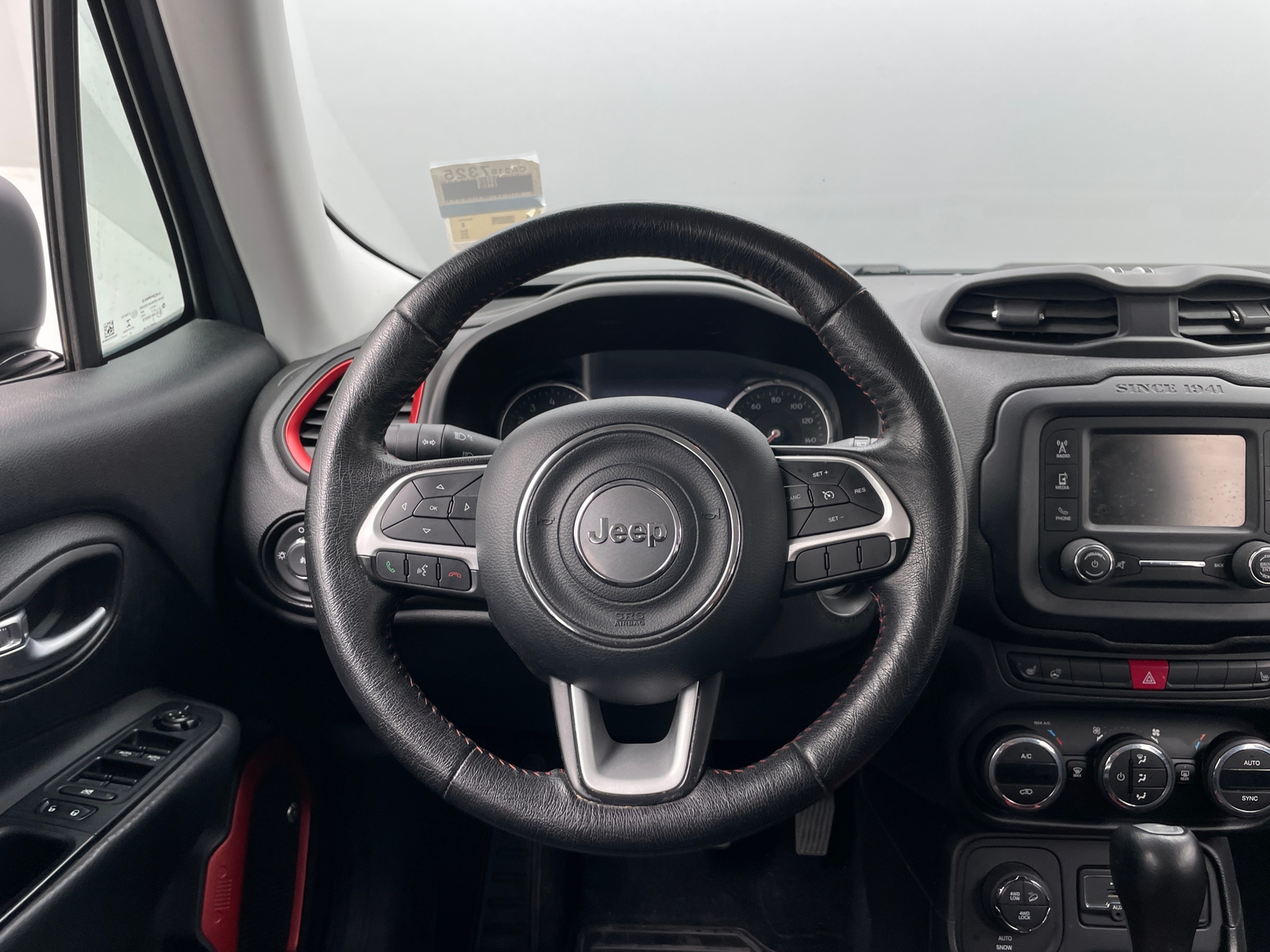 Thumbnail: 2016 Jeep Renegade - 5