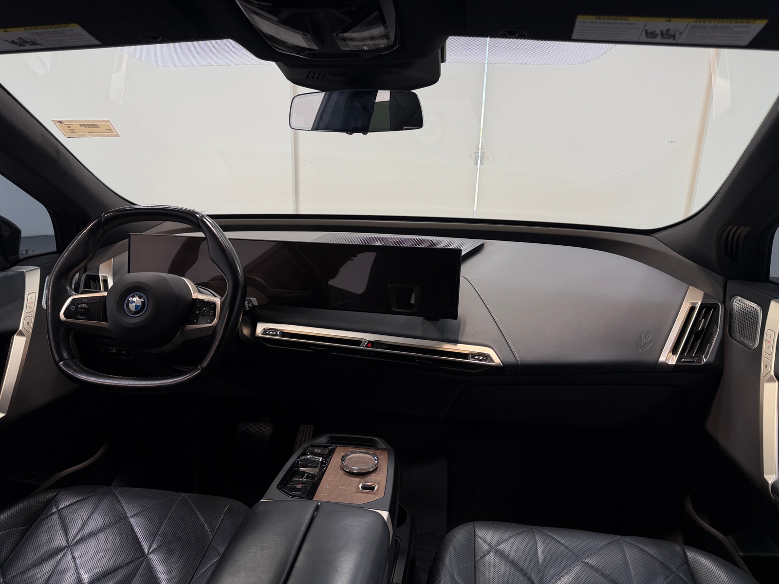 Thumbnail: 2022 BMW iX - 2
