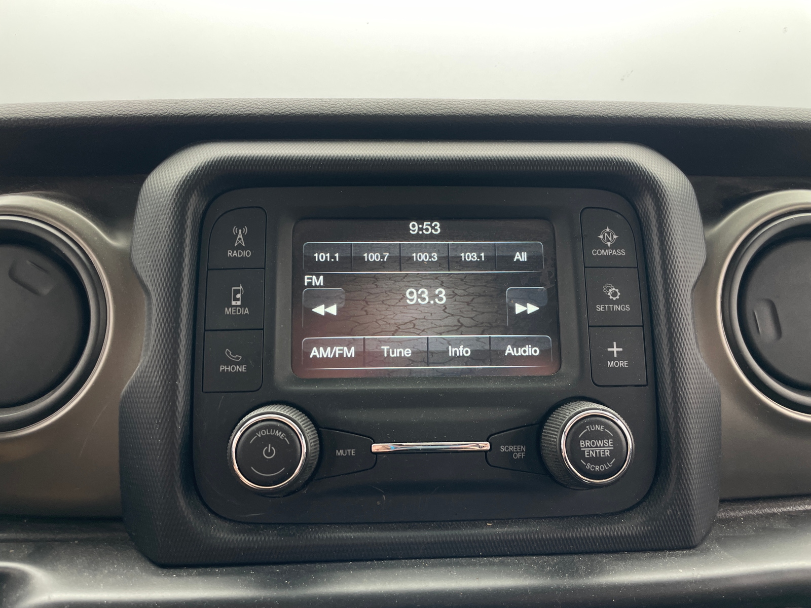 Thumbnail: 2019 Jeep Wrangler - 4
