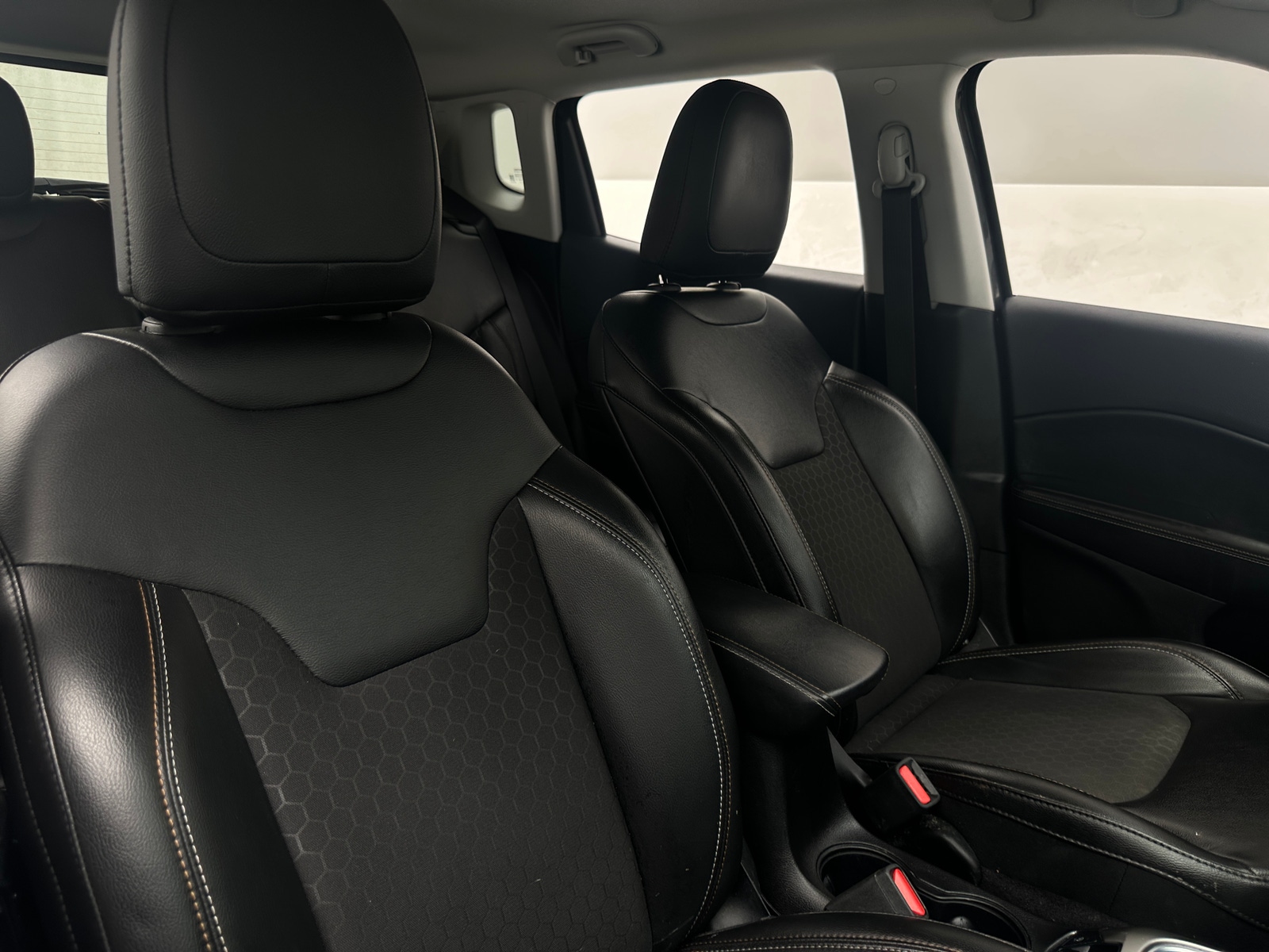 Thumbnail: 2020 Jeep Compass - 2