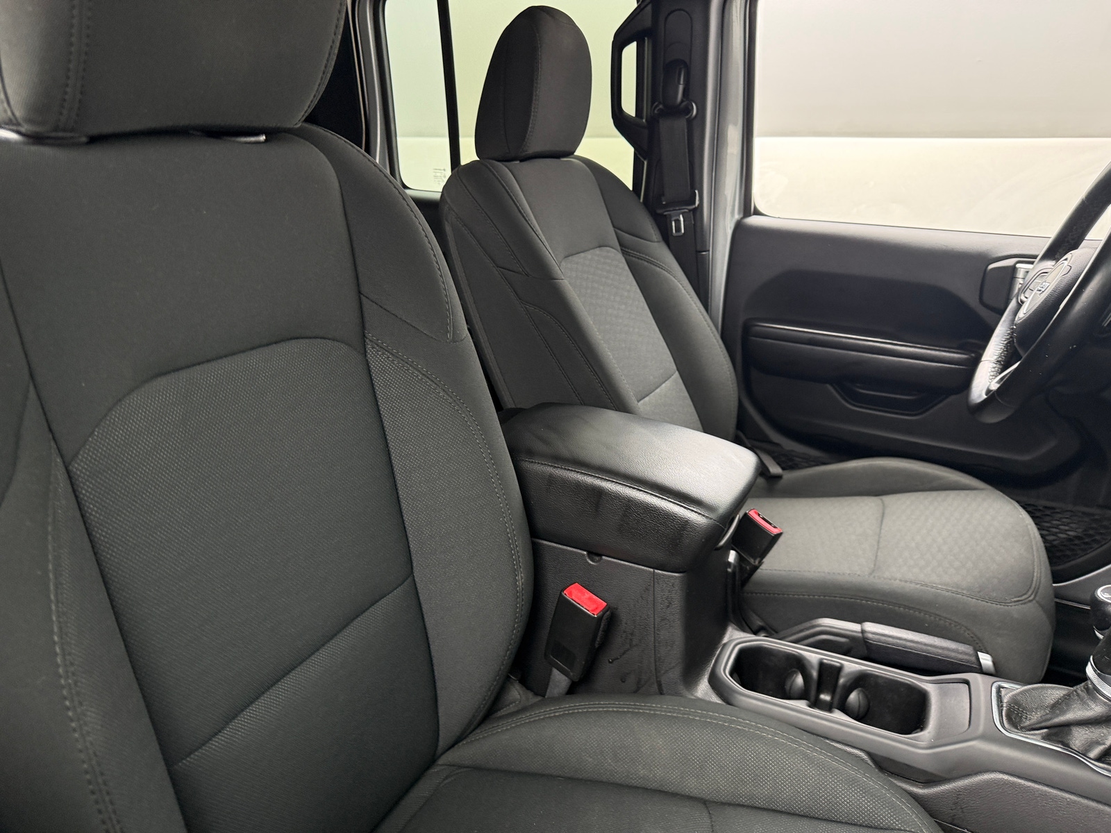 Thumbnail: 2020 Jeep Gladiator - 2
