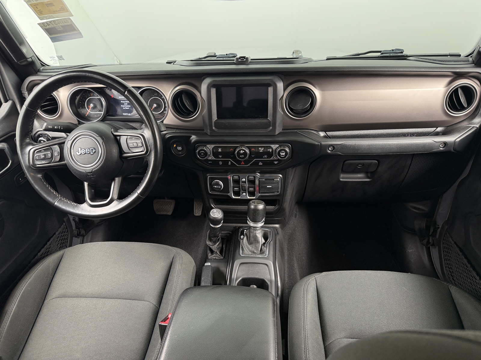 Thumbnail: 2020 Jeep Gladiator - 3