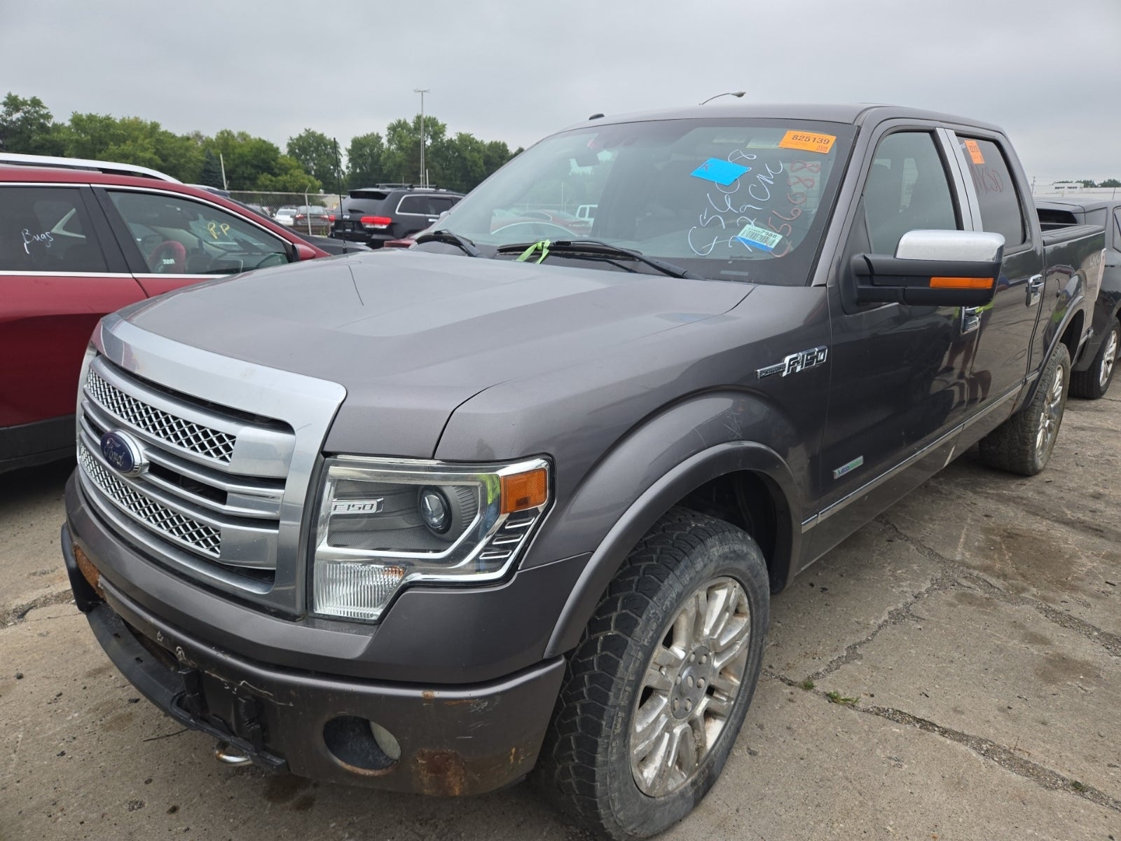 2013 Ford F-150 4WD Supercrew 145" Platinum