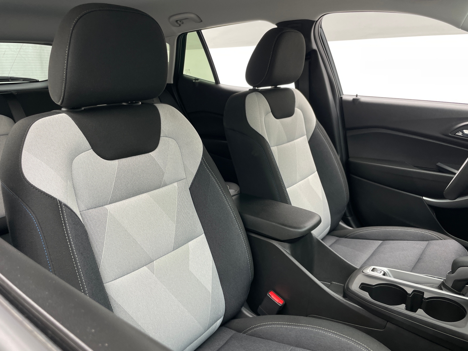 Thumbnail: 2026 Chevrolet Trax - 2