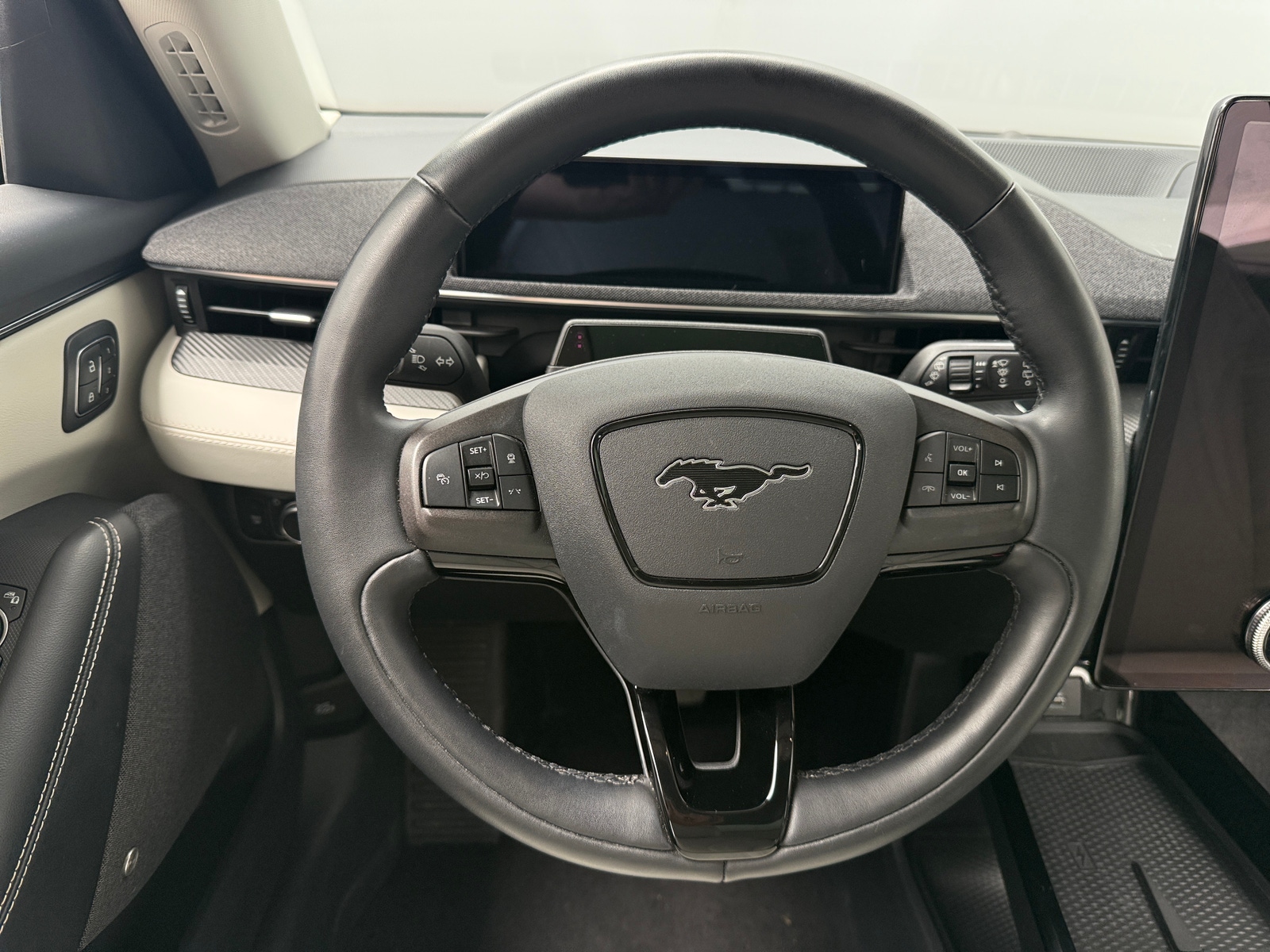 Thumbnail: 2022 Ford Mustang Mach-E - 4