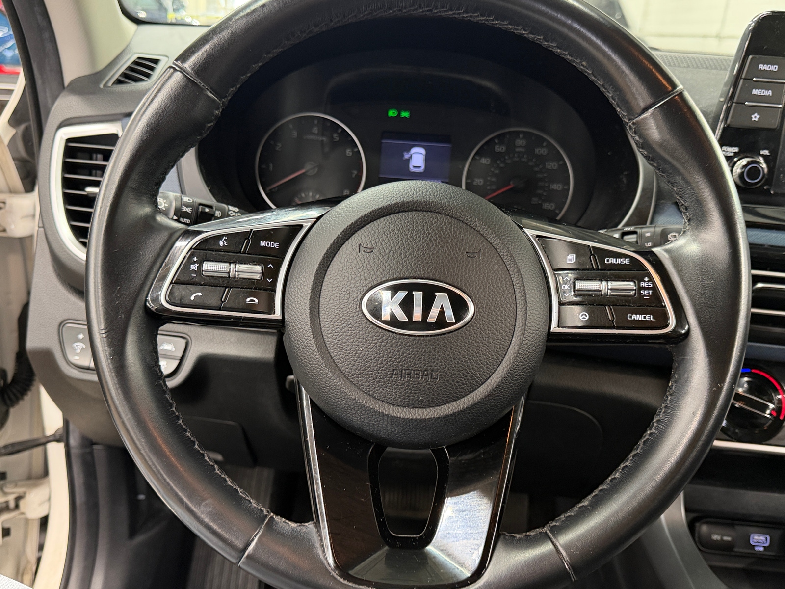 Thumbnail: 2021 Kia Seltos - 4