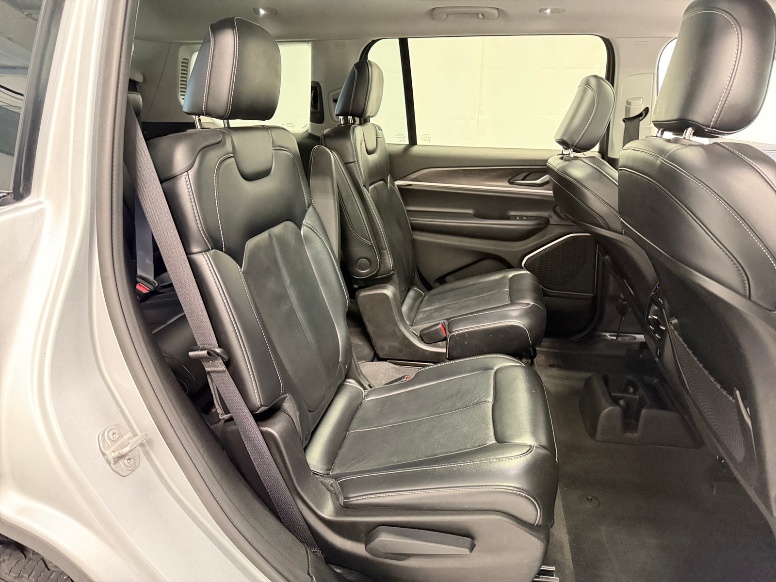 Thumbnail: 2021 Jeep Grand Cherokee L - 5