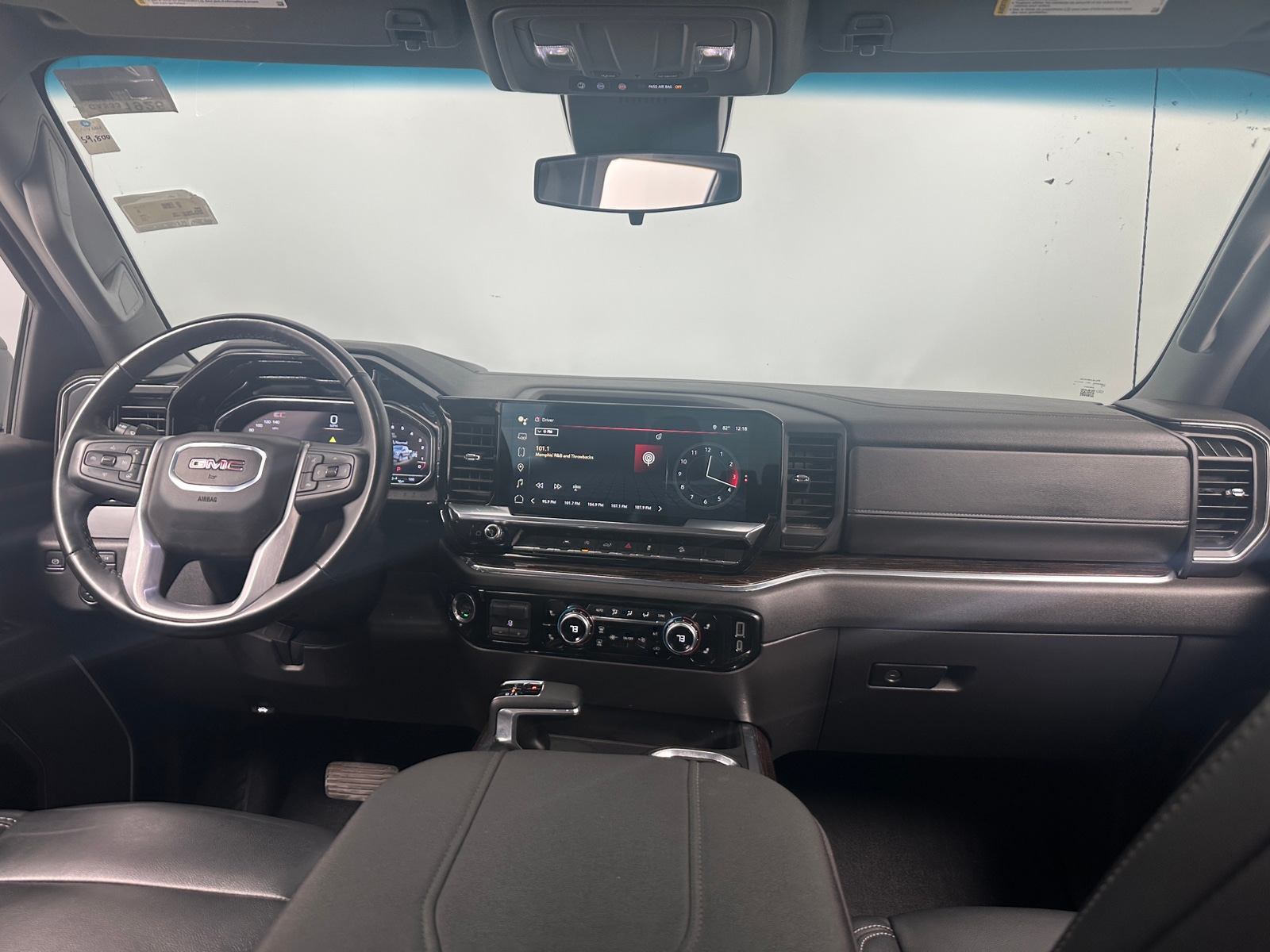 Thumbnail: 2024 GMC Sierra 1500 - 3