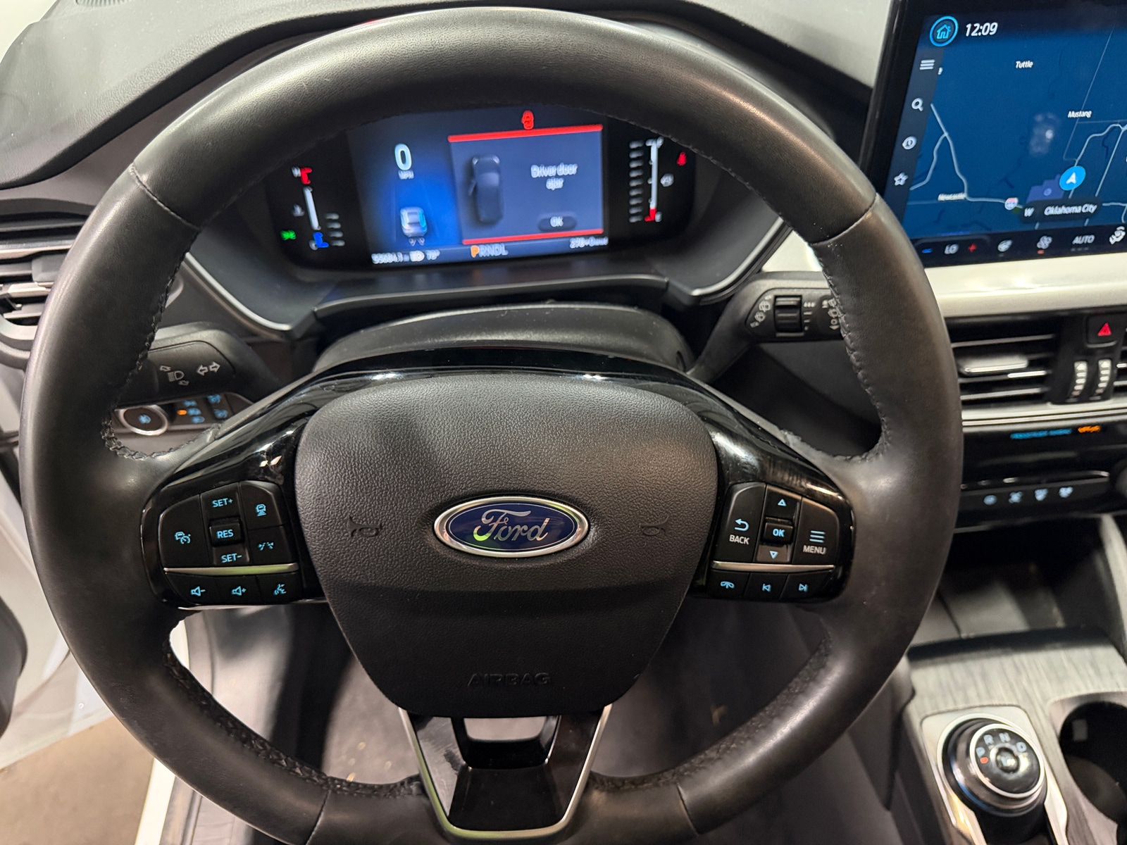 Thumbnail: 2023 Ford Escape - 5