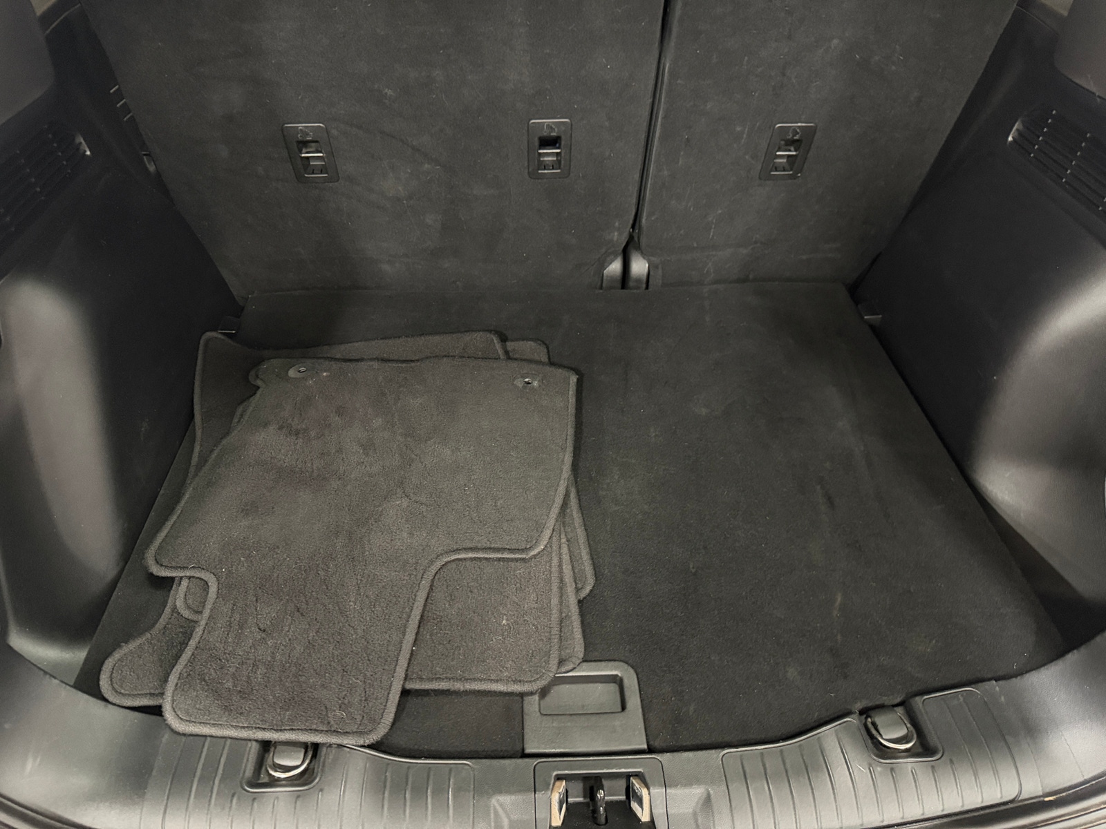 Thumbnail: 2023 Ford Escape - 7