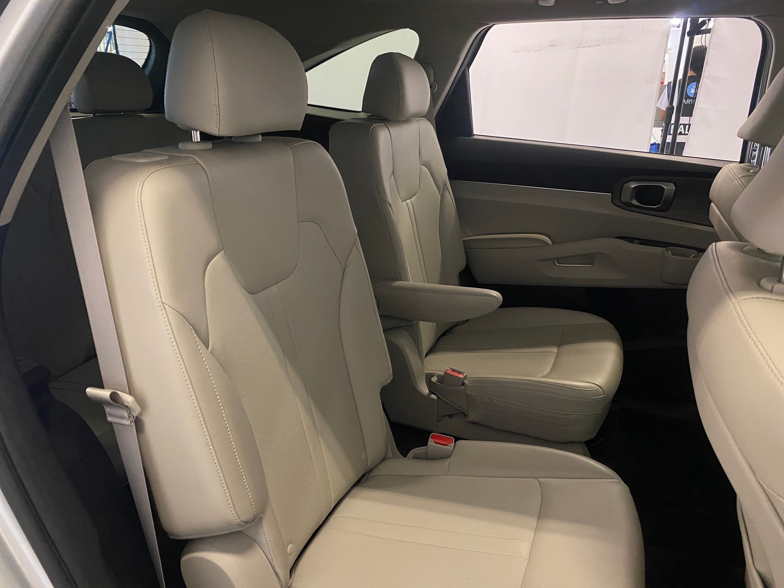 Thumbnail: 2022 Kia Sorento - 5