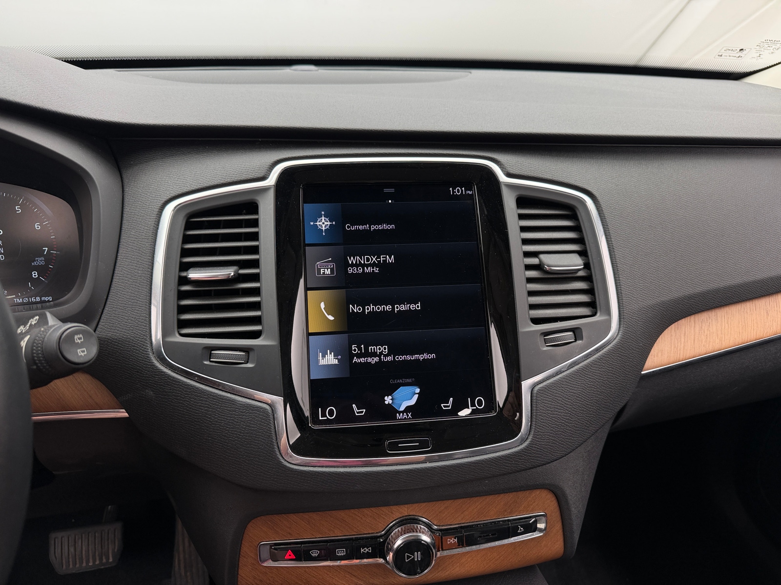 Thumbnail: 2021 Volvo XC90 - 3