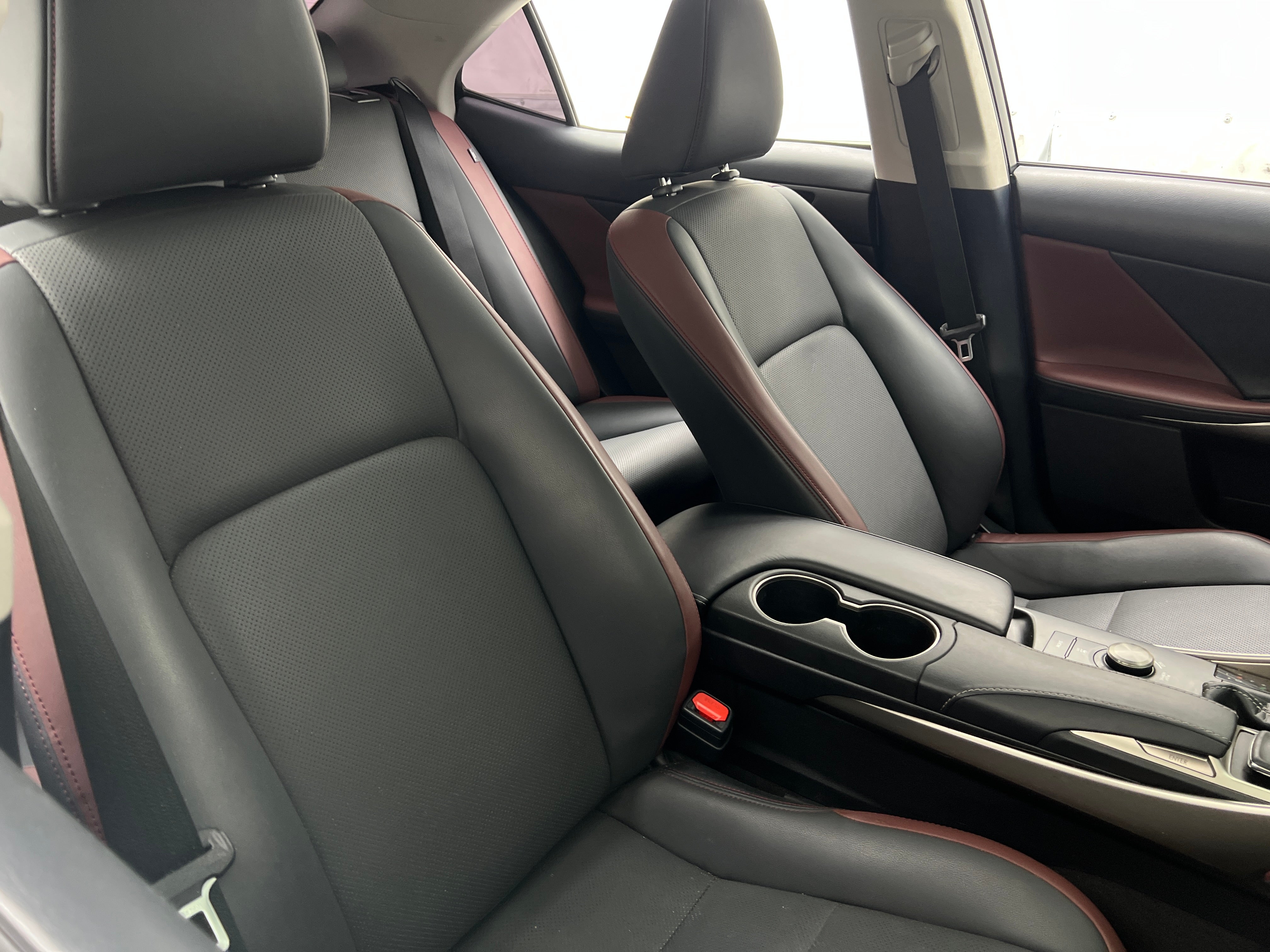 2020 Lexus IS