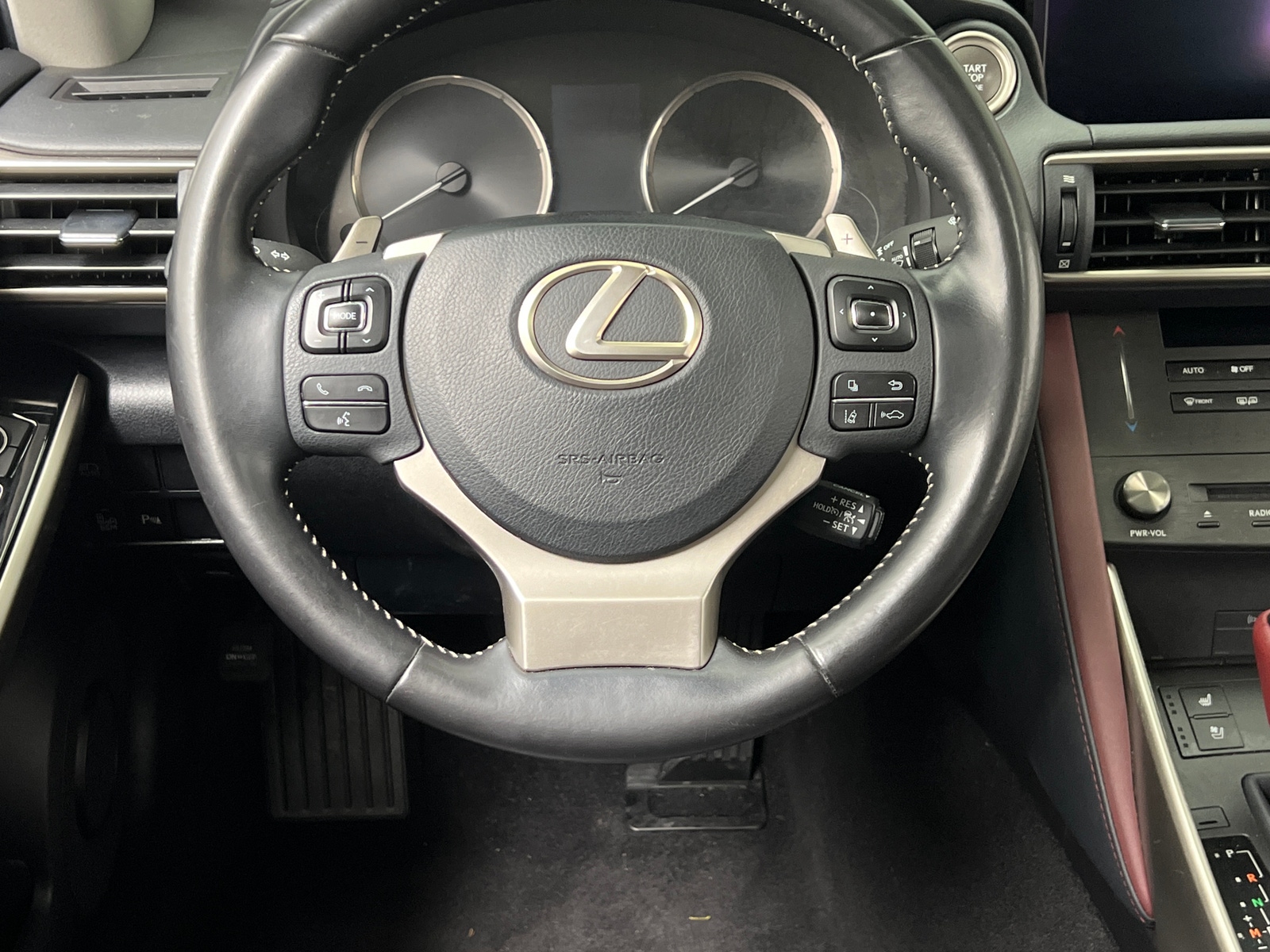Thumbnail: 2020 Lexus IS - 4
