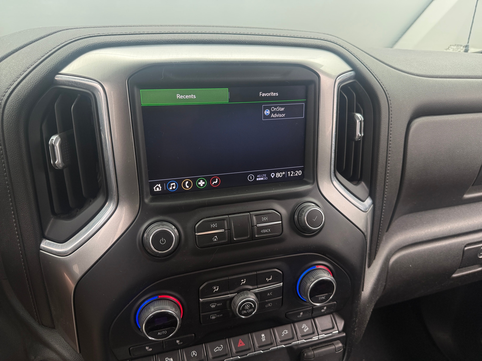Thumbnail: 2020 Chevrolet Silverado 1500 - 4