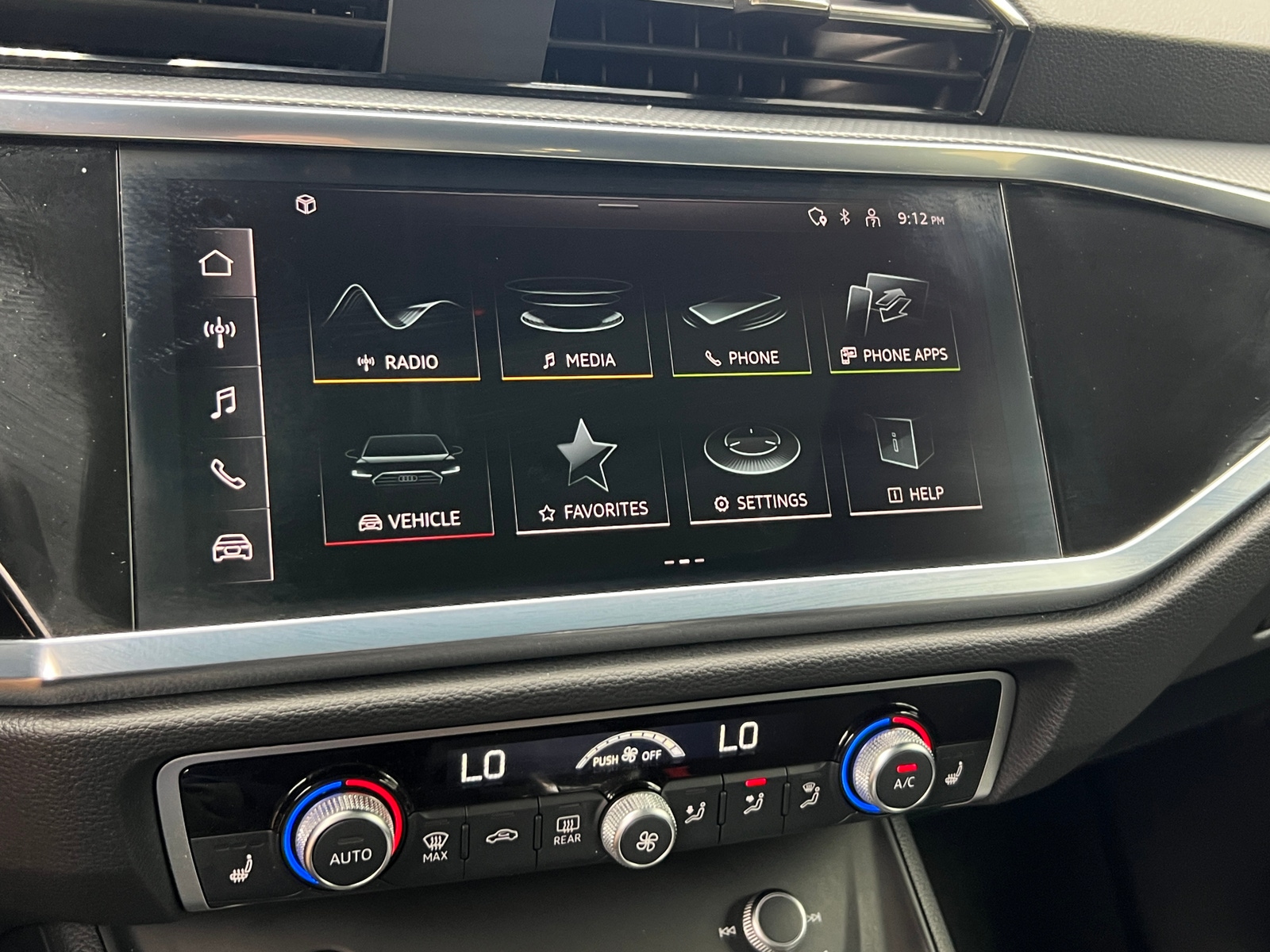 Thumbnail: 2023 Audi Q3 - 3