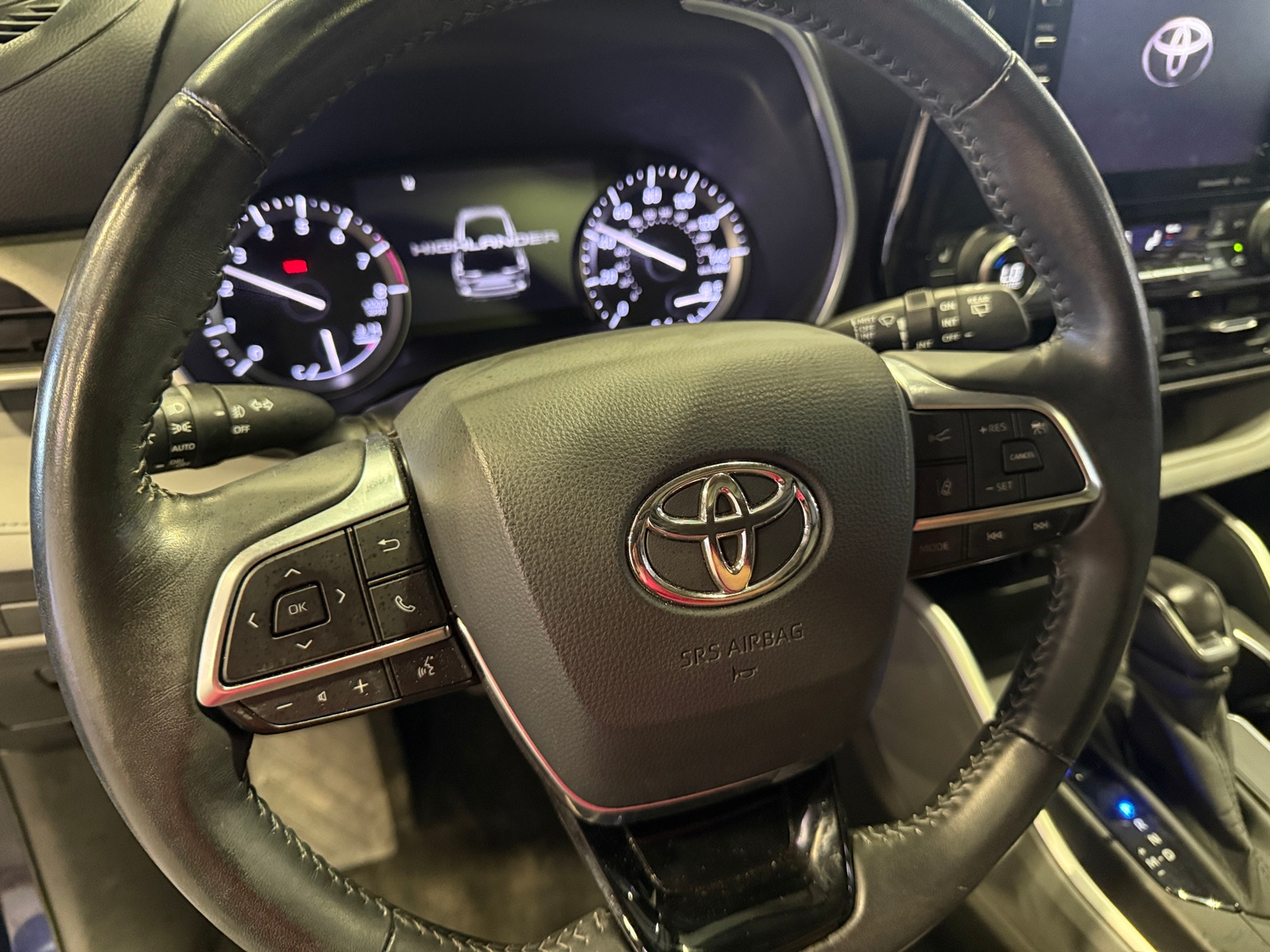 Thumbnail: 2020 Toyota Highlander - 4