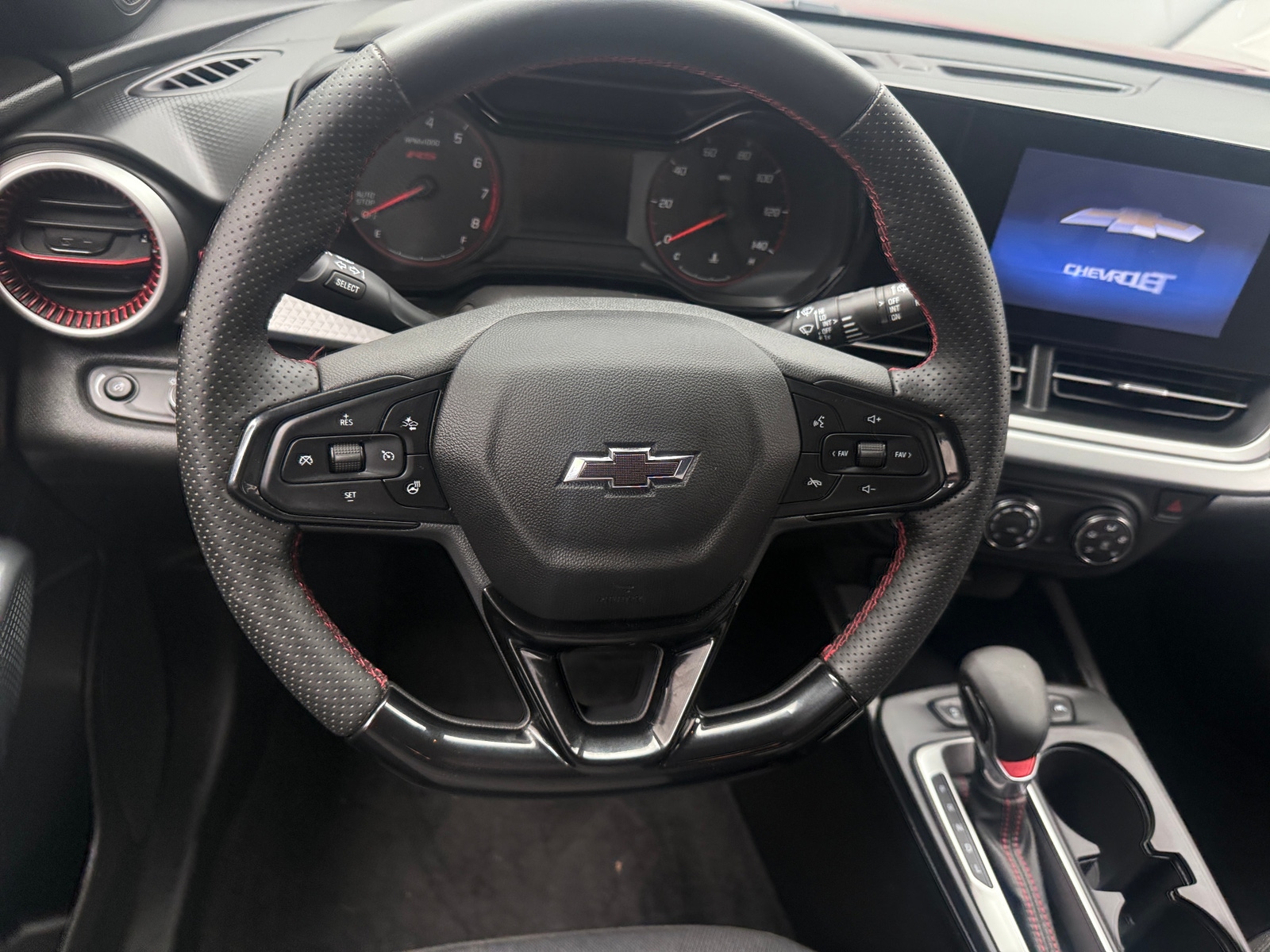Thumbnail: 2025 Chevrolet Trax - 5