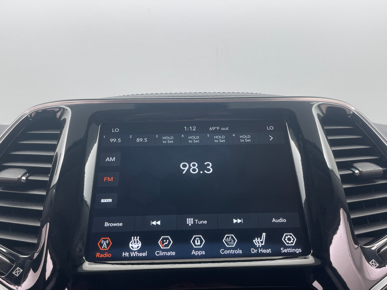 Thumbnail: 2021 Jeep Cherokee - 3
