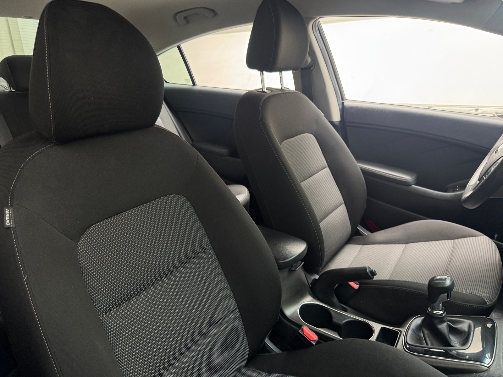Thumbnail: 2017 Kia Forte - 2