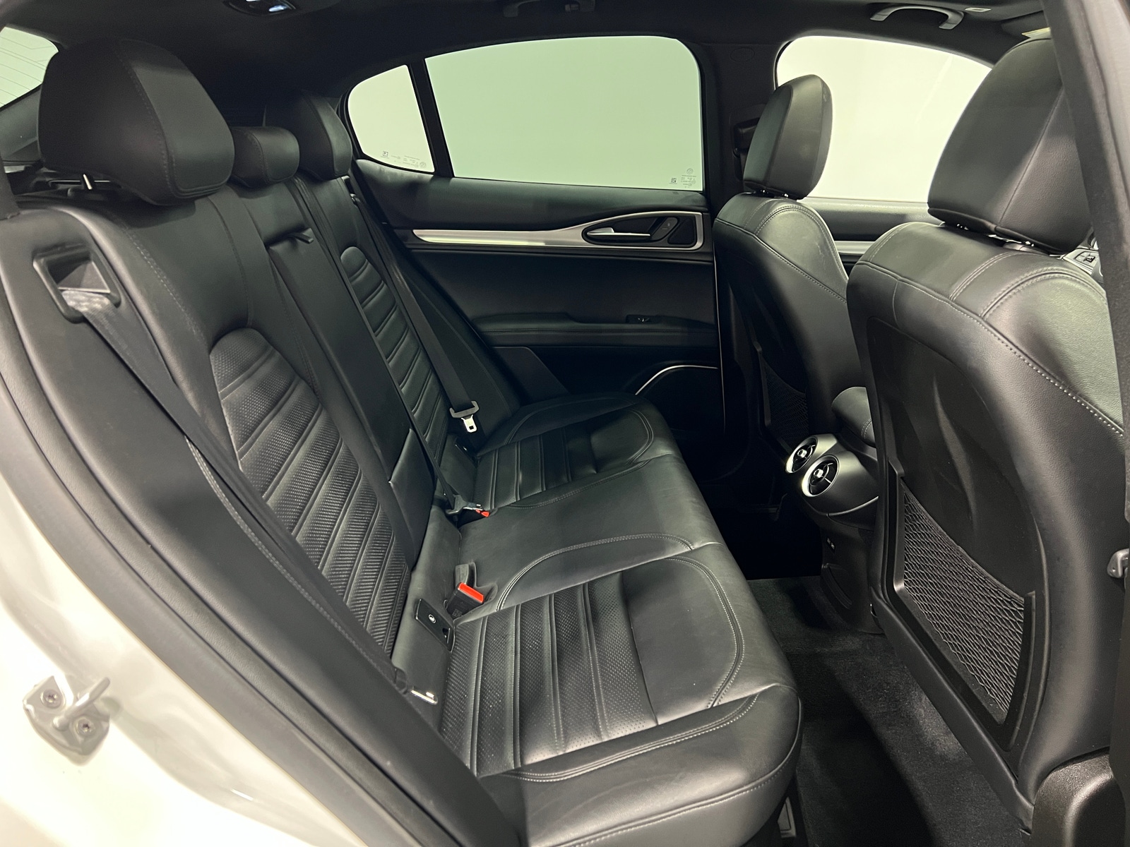 Thumbnail: 2018 Alfa Romeo Stelvio - 5