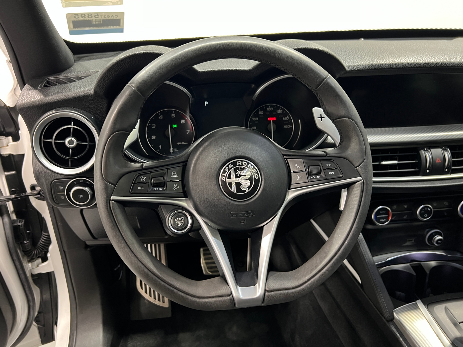 Thumbnail: 2018 Alfa Romeo Stelvio - 4