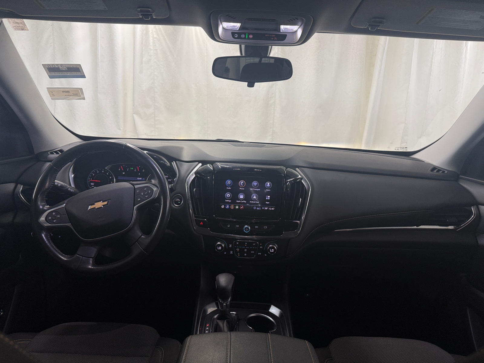 Thumbnail: 2021 Chevrolet Traverse - 3